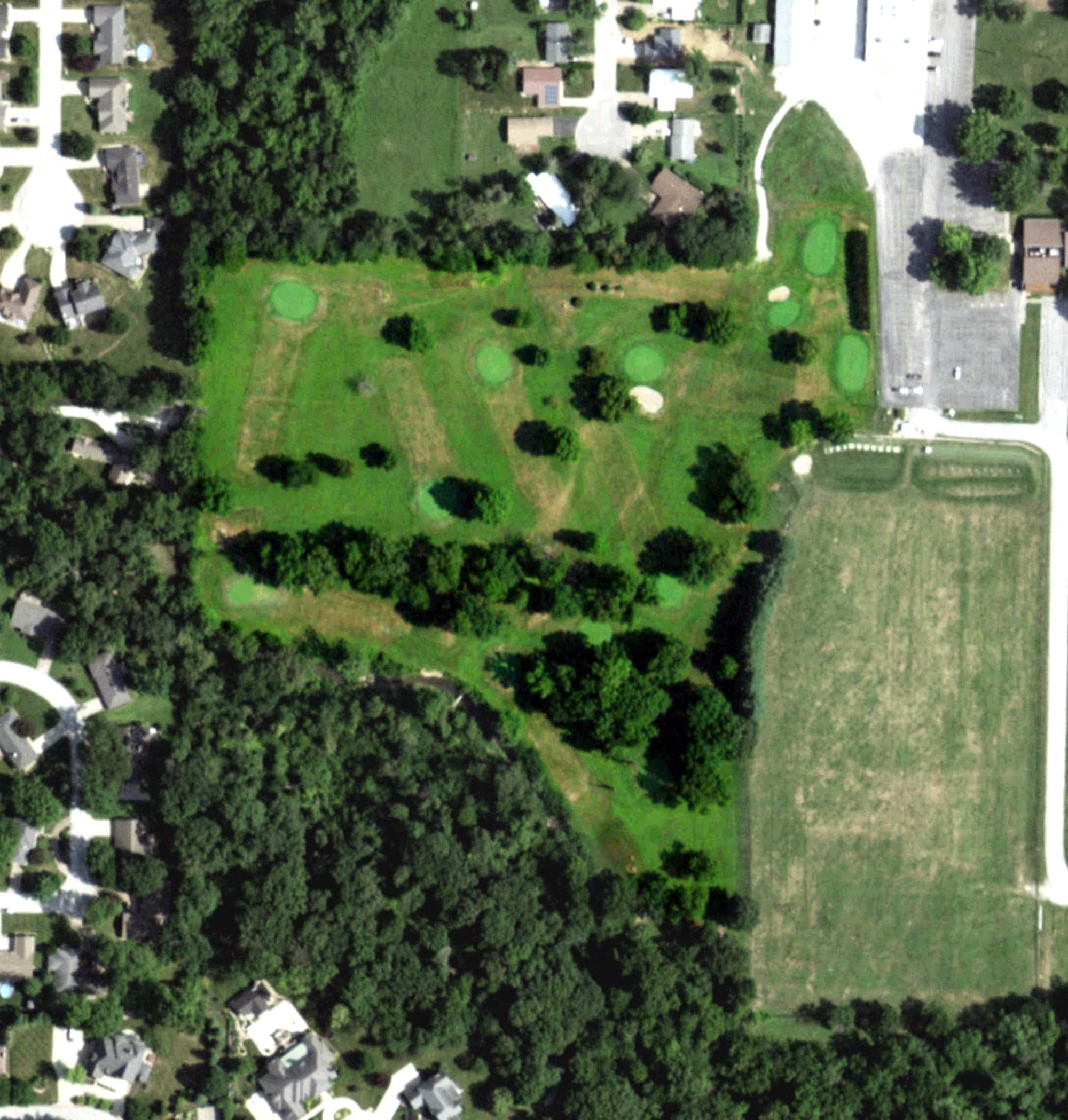 Aerial view of Knights of Columbus Par 3 Course, IL, with its hole routing marked