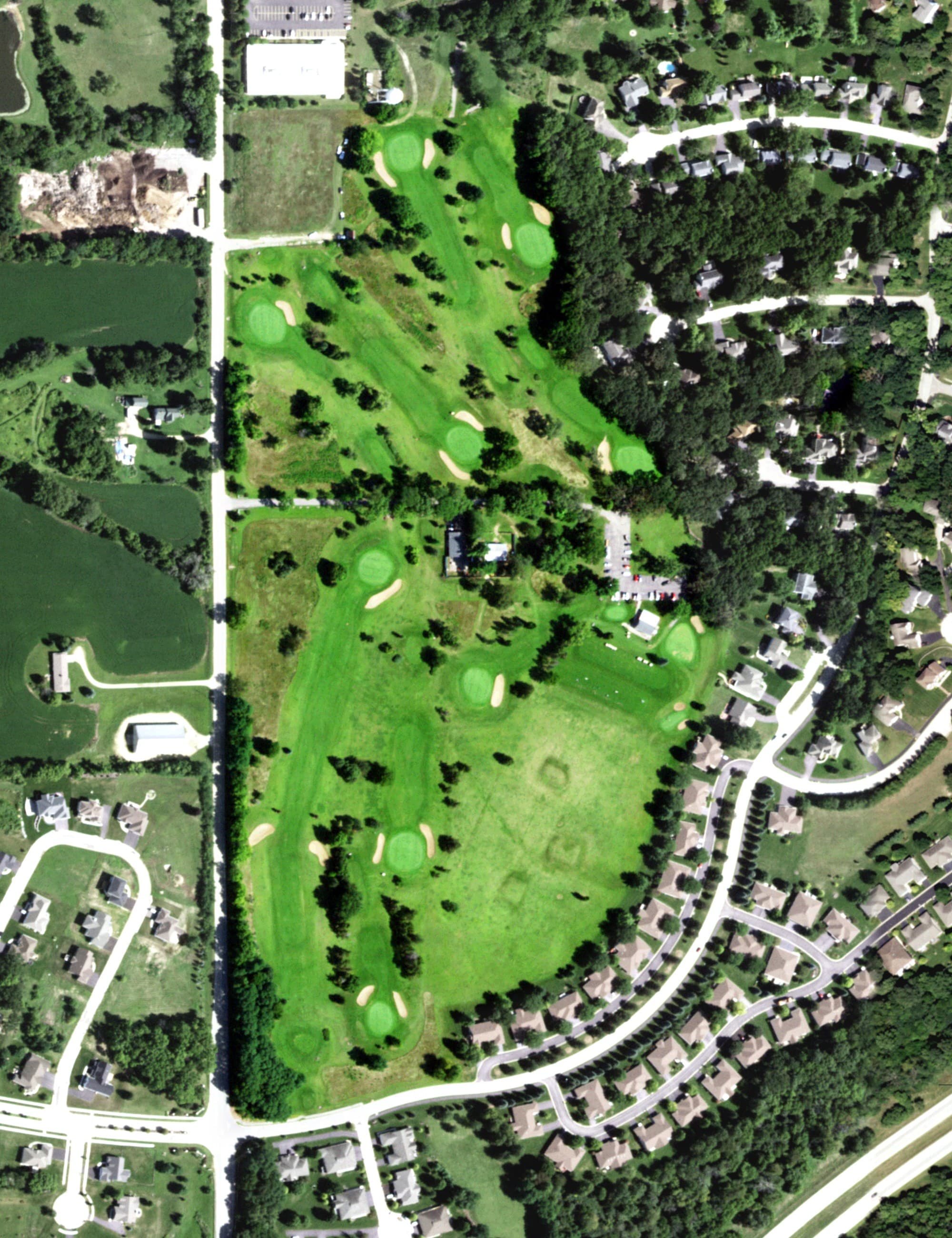 Aerial view of Red Barn Golf Course, IL, with its hole routing marked