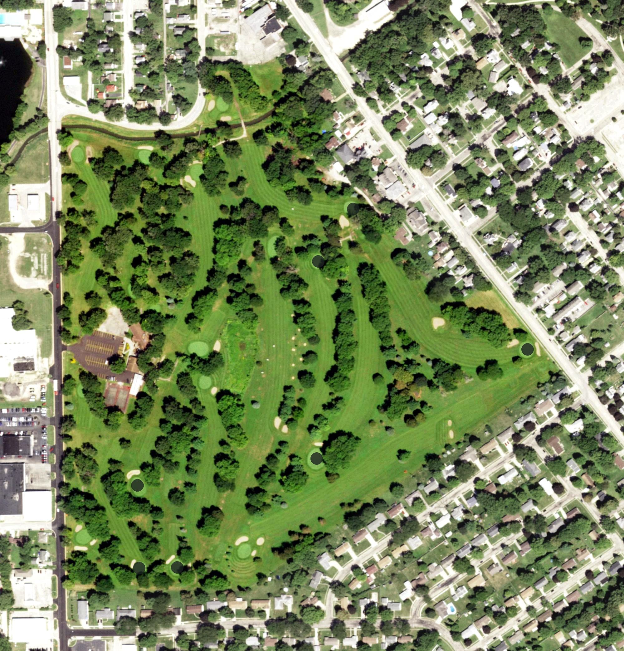 Aerial view of Rochelle Country Club, IL, with its hole routing marked