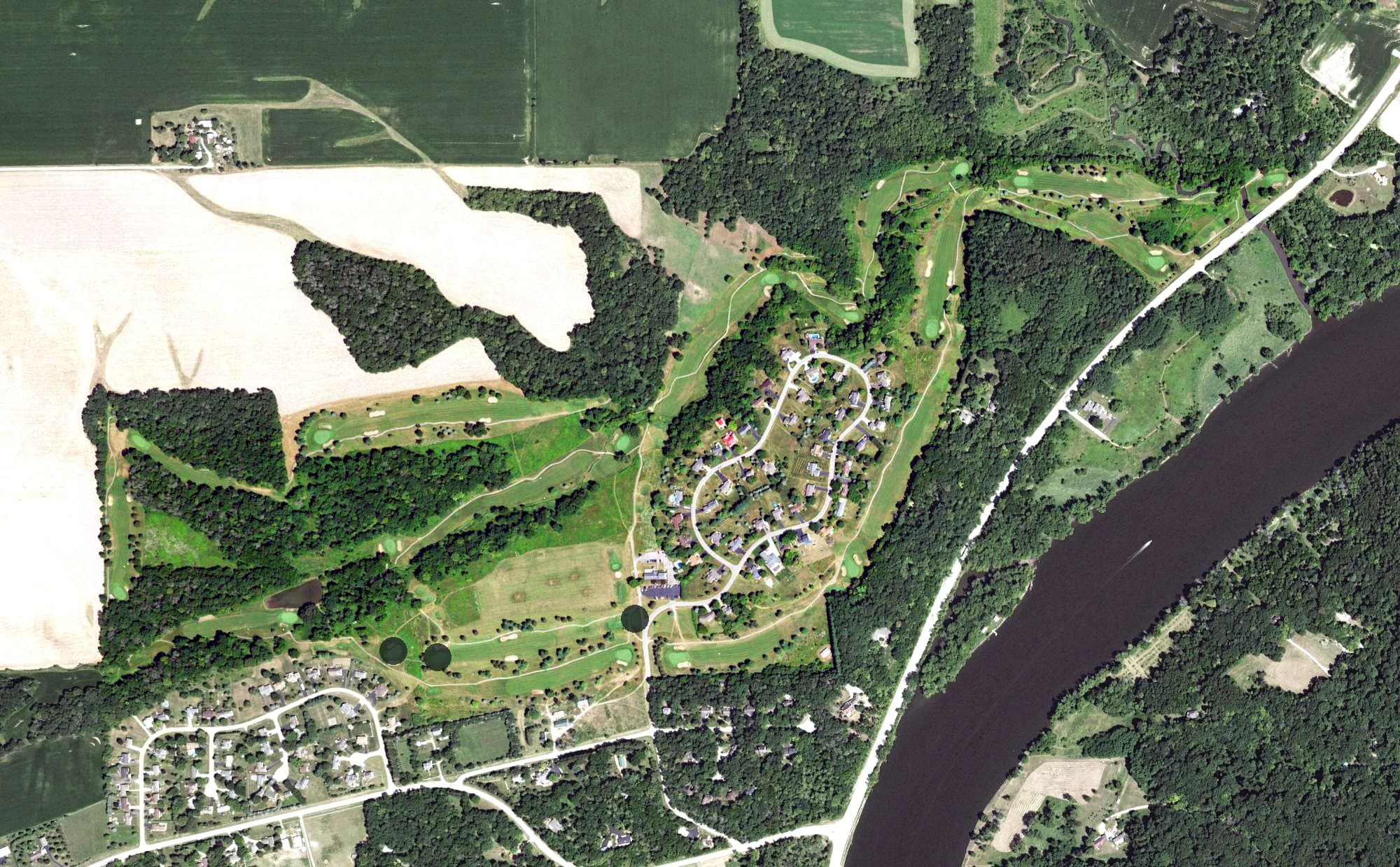 Aerial view of Silver Ridge, IL, with its hole routing marked