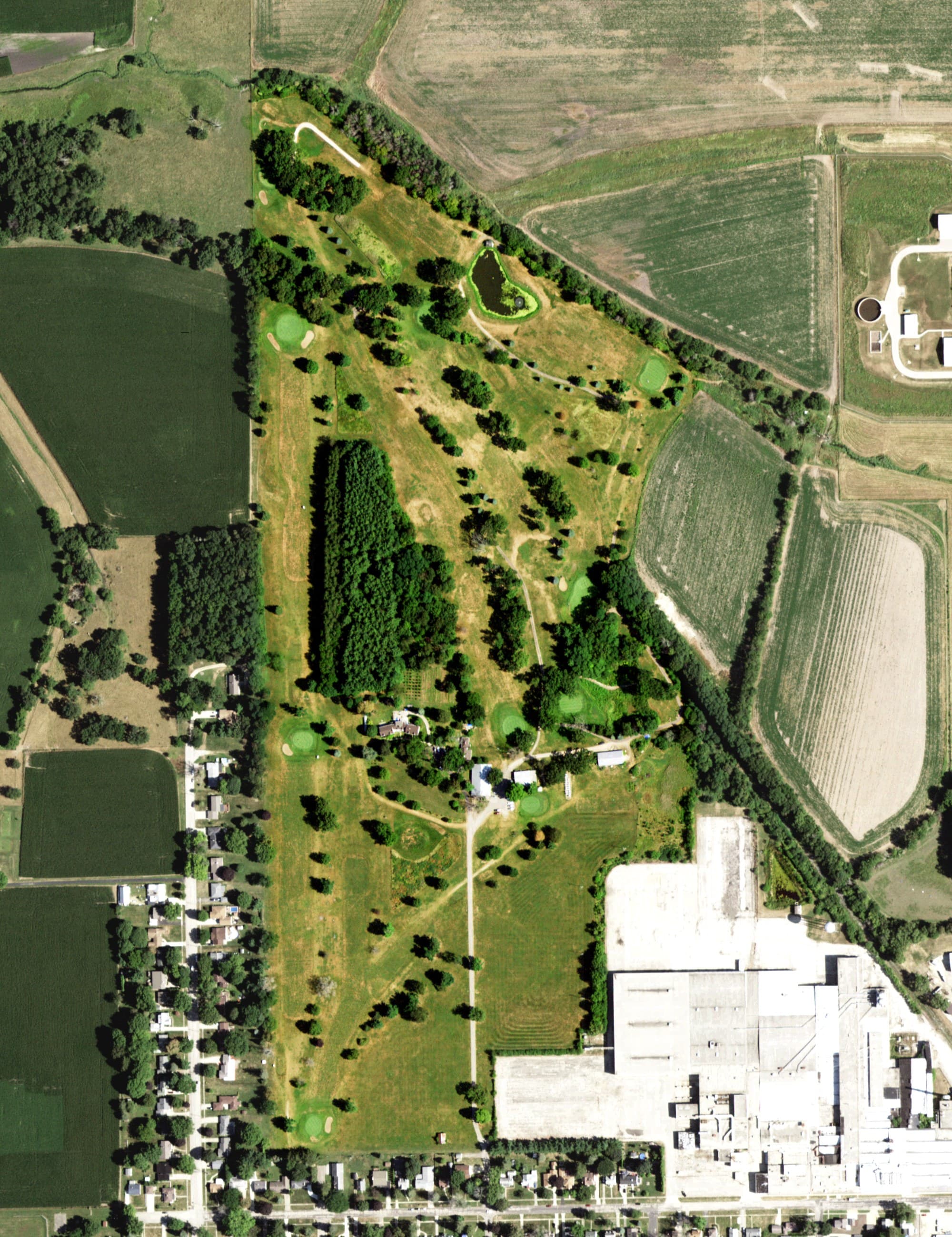 Aerial view of Sunset Golf Course, IL, with its hole routing marked