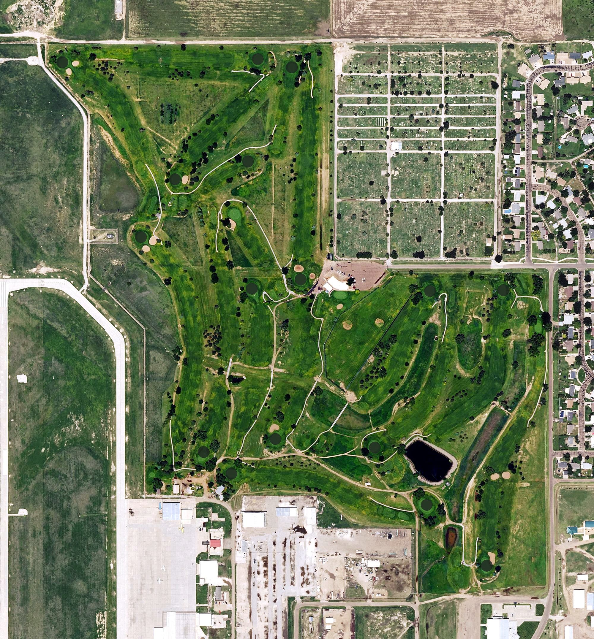 Aerial view of Willow Tree Golf Course, KS, with its hole routing marked