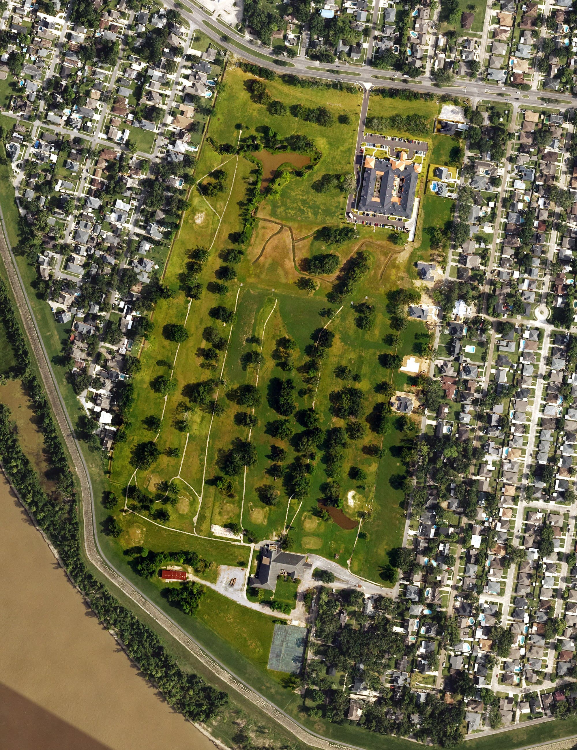 Aerial view of Colonial Golf Course, LA, with its hole routing marked