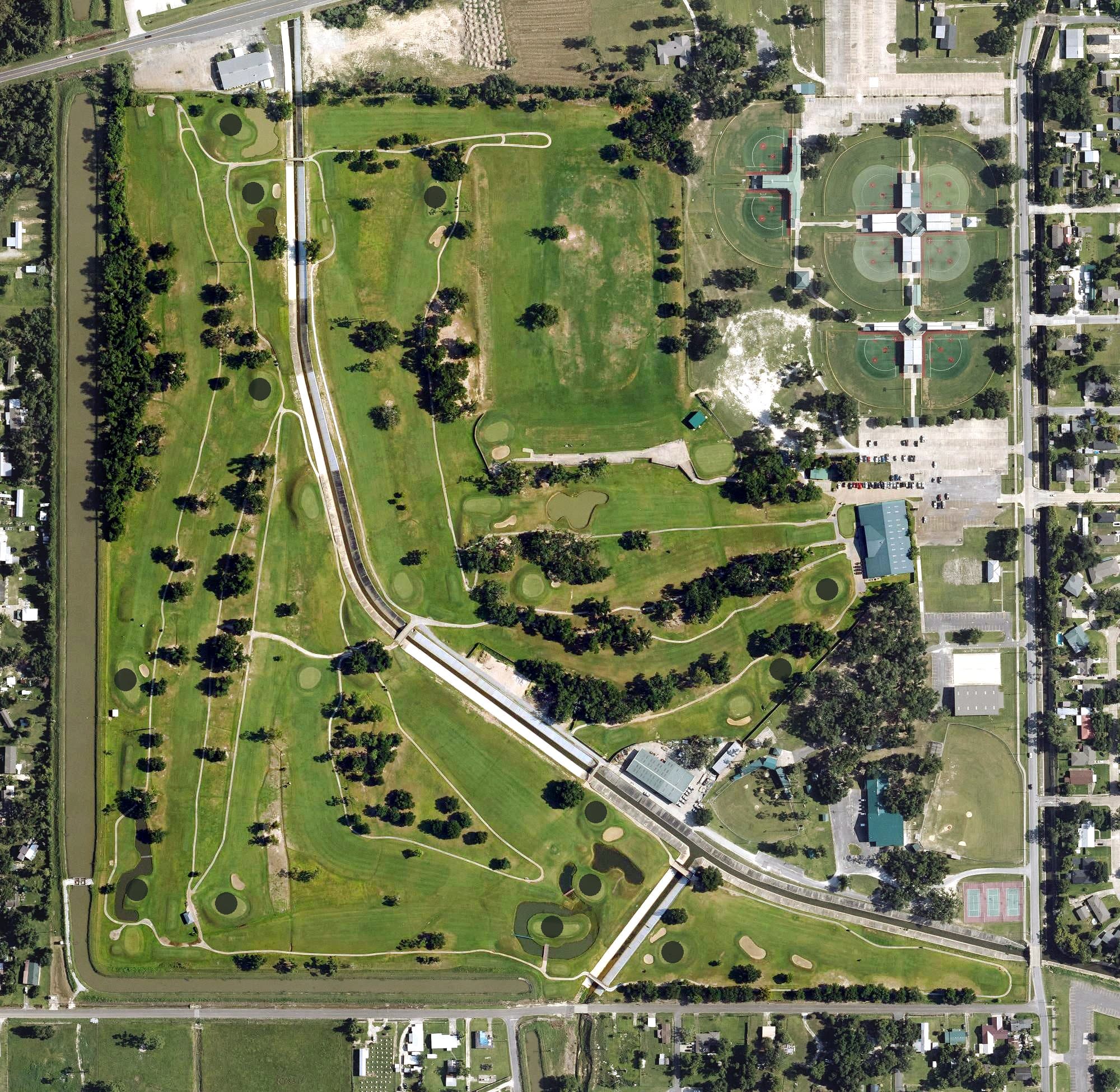 Aerial view of Frasch Golf Course, LA, with its hole routing marked