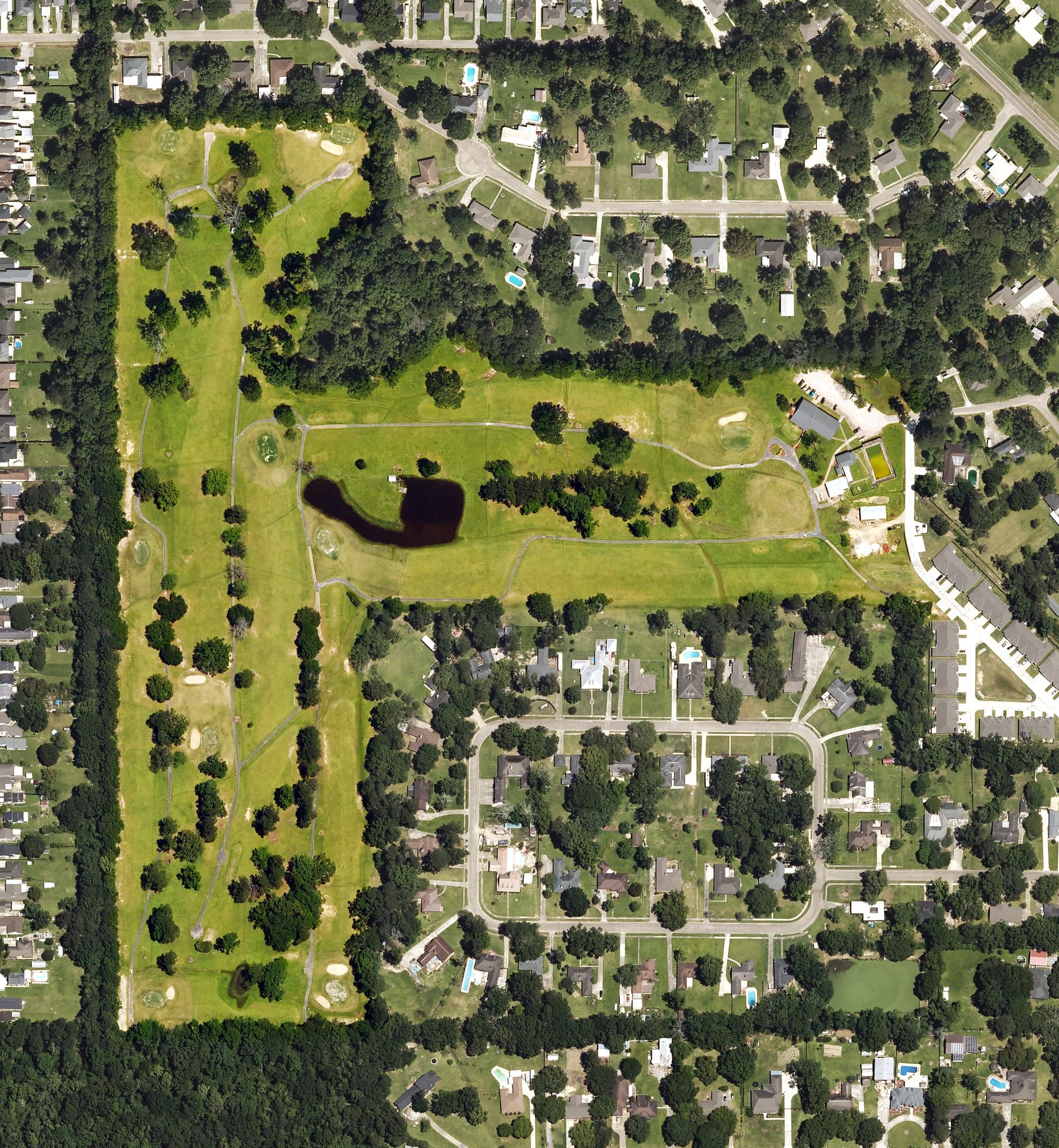 Aerial view of The Pines at North Park, LA, with its hole routing marked
