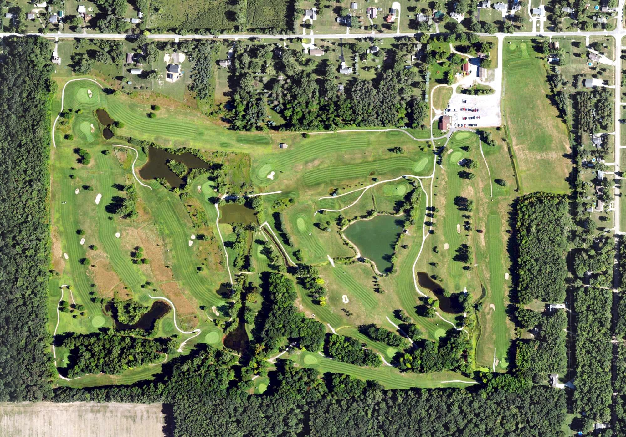 Aerial view of Briar Ridge Golf Course, MI, with its hole routing marked