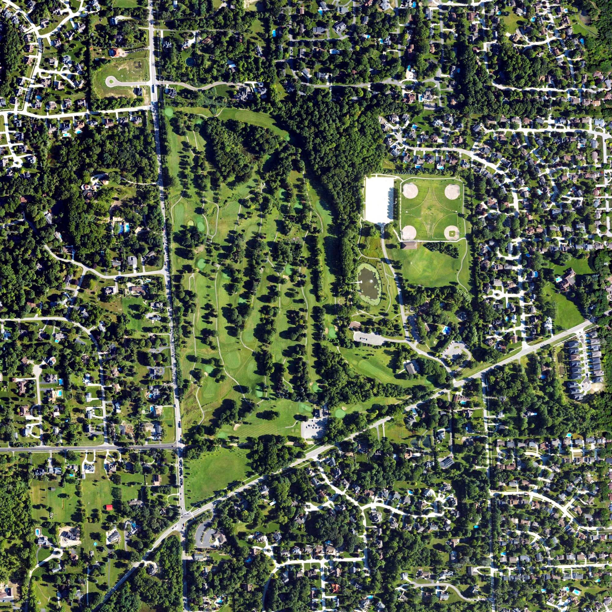 Aerial view of Hilltop Golf Course, MI, with its hole routing marked