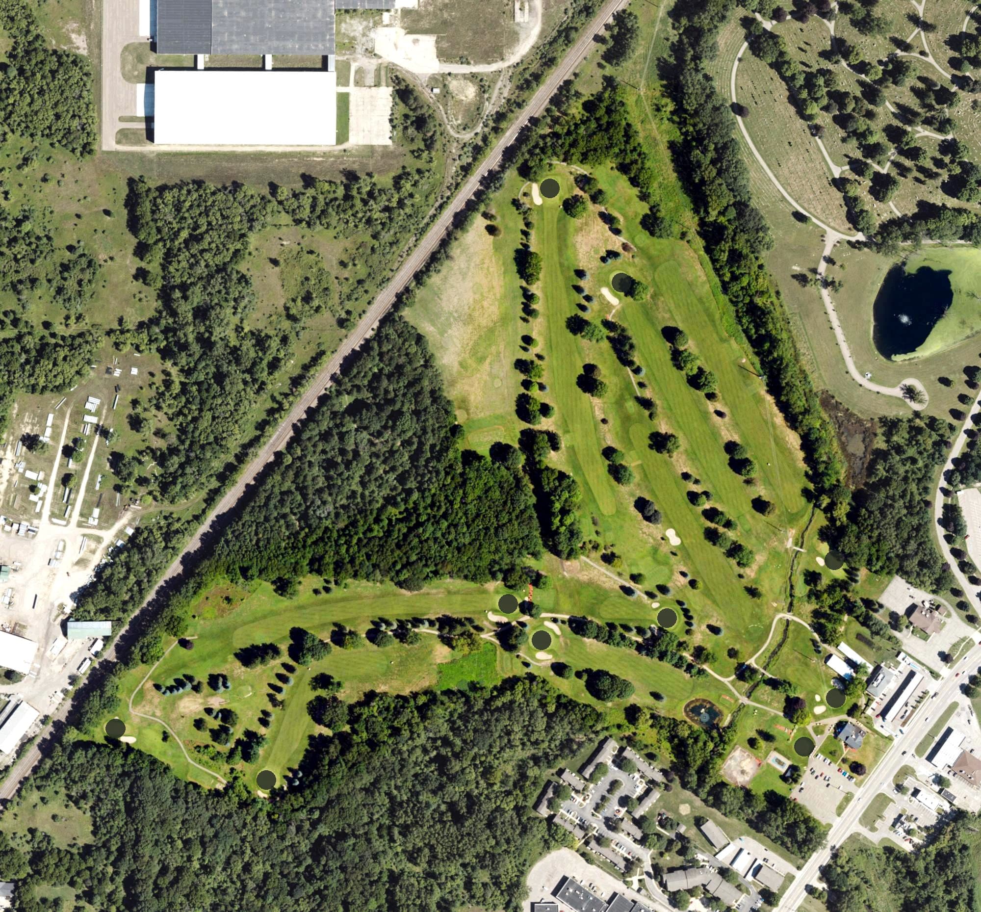 Aerial view of Maple Brook Golf Course, MI, with its hole routing marked