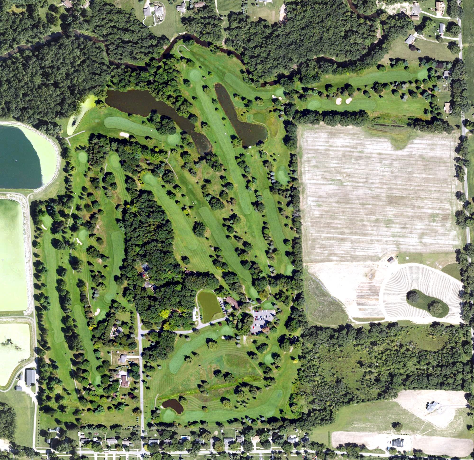 Aerial view of Oak Lane Golf Club, MI, with its hole routing marked
