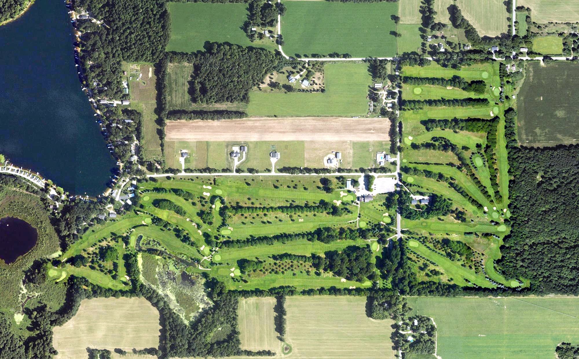 Aerial view of Orchard Hills Golf Course, MI, with its hole routing marked