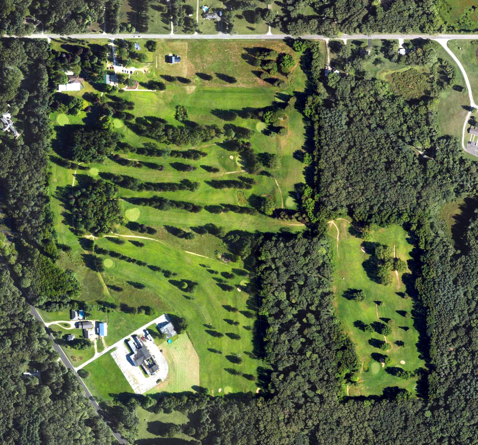 Aerial view of Spruce Ridge Golf Club, MI, with its hole routing marked