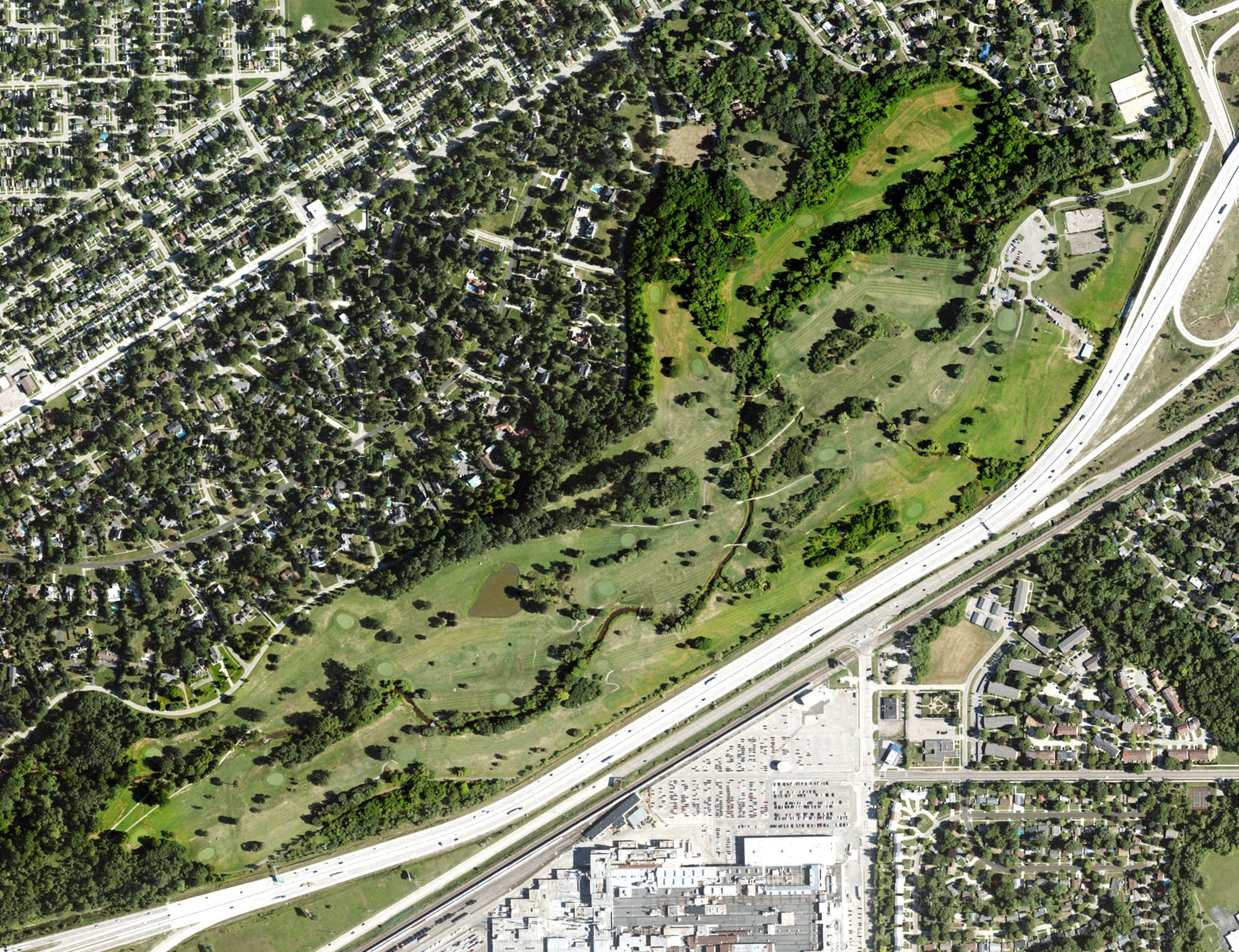 Aerial view of Swartz Creek Golf Course, MI, with its hole routing marked
