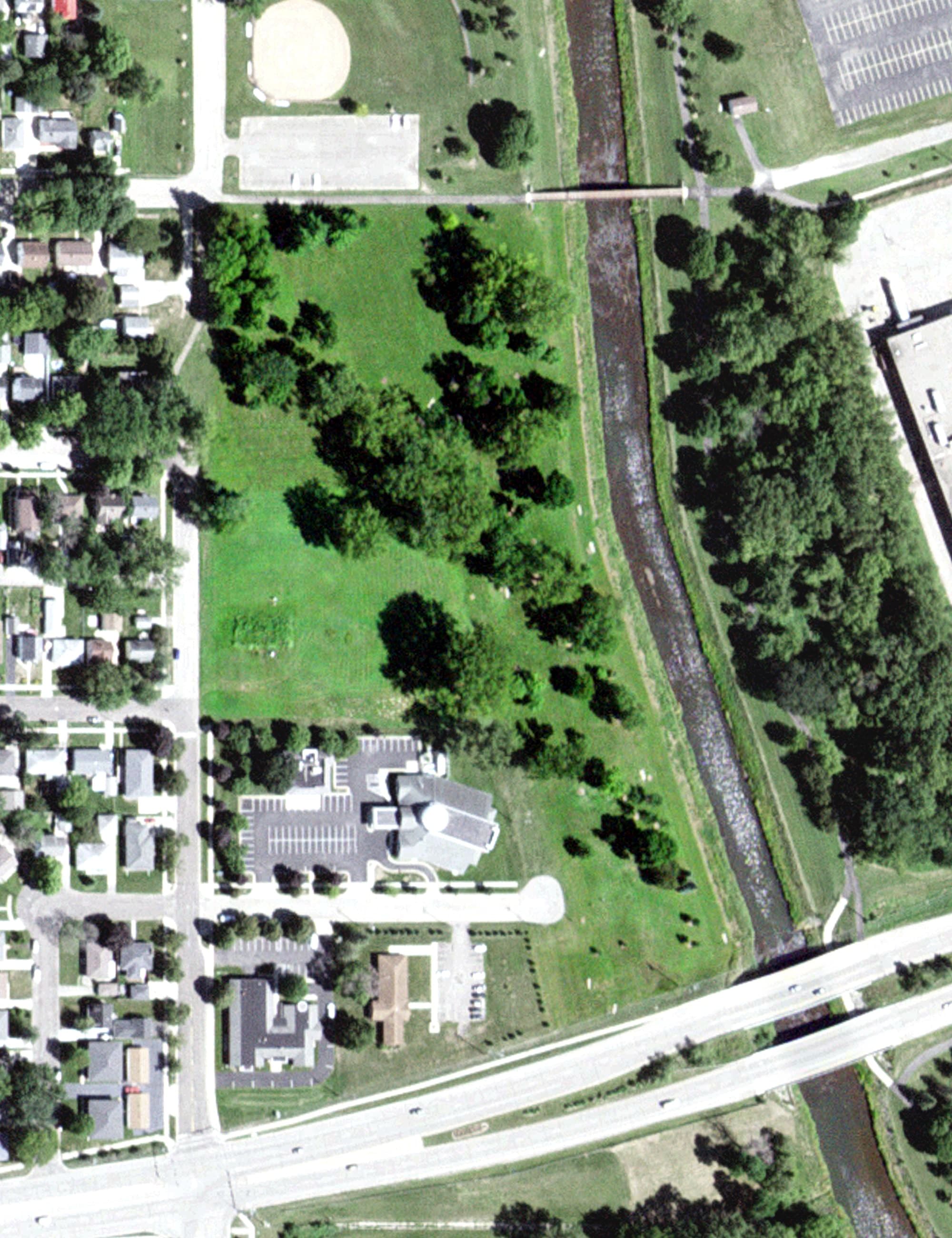 Aerial view of Disc Golf Course, MN, with its hole routing marked