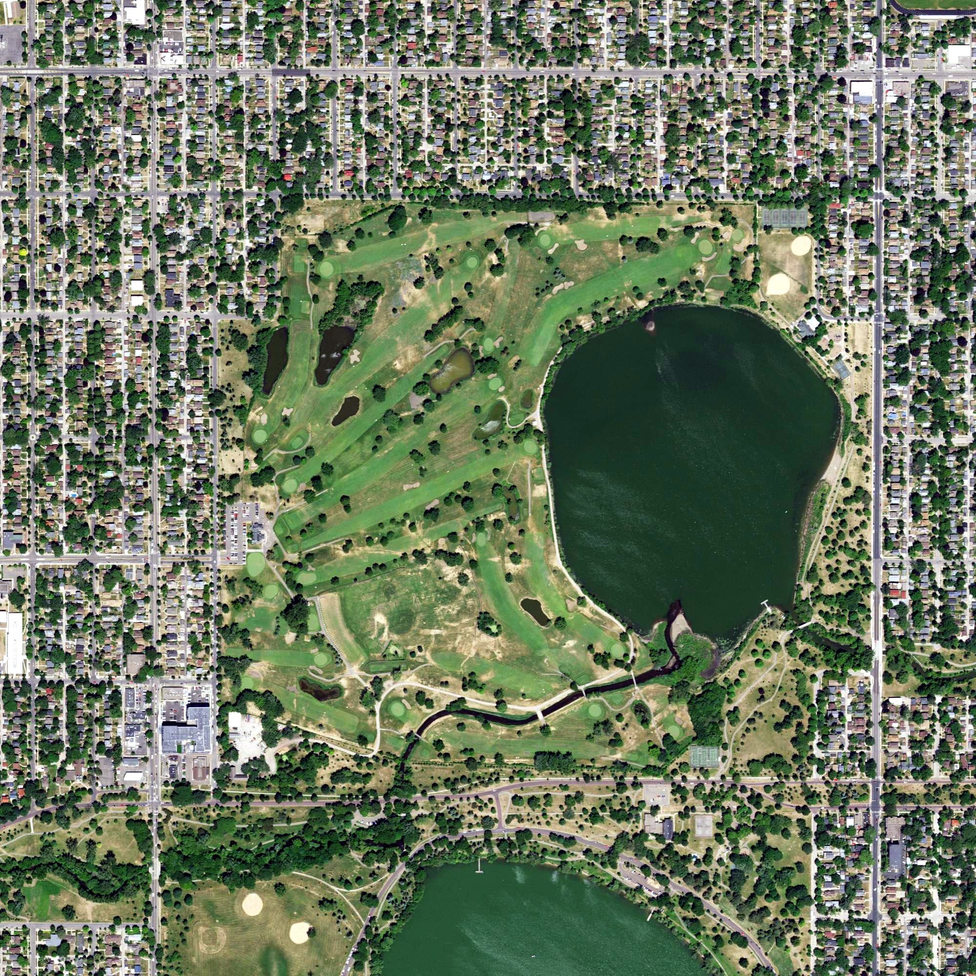 Aerial view of Hiawatha Golf Club, MN, with its hole routing marked