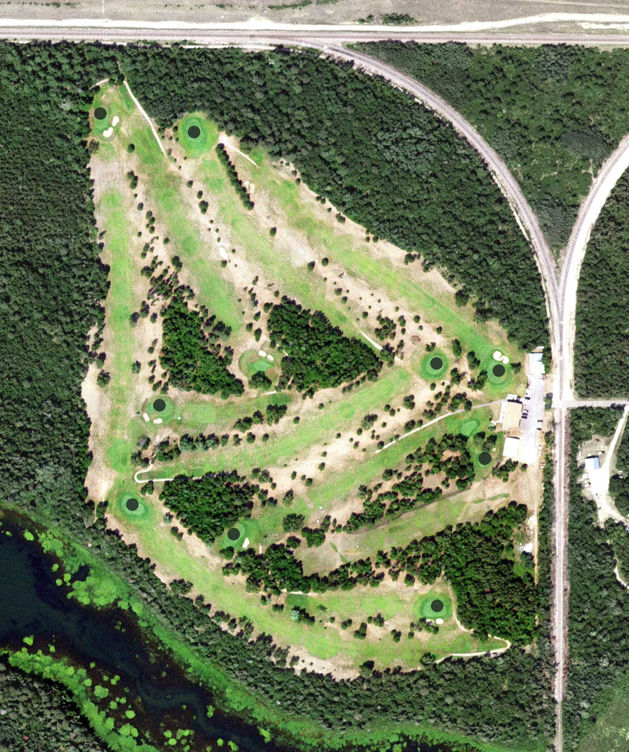 Aerial view of Sandtrap Golf Course, MN, with its hole routing marked