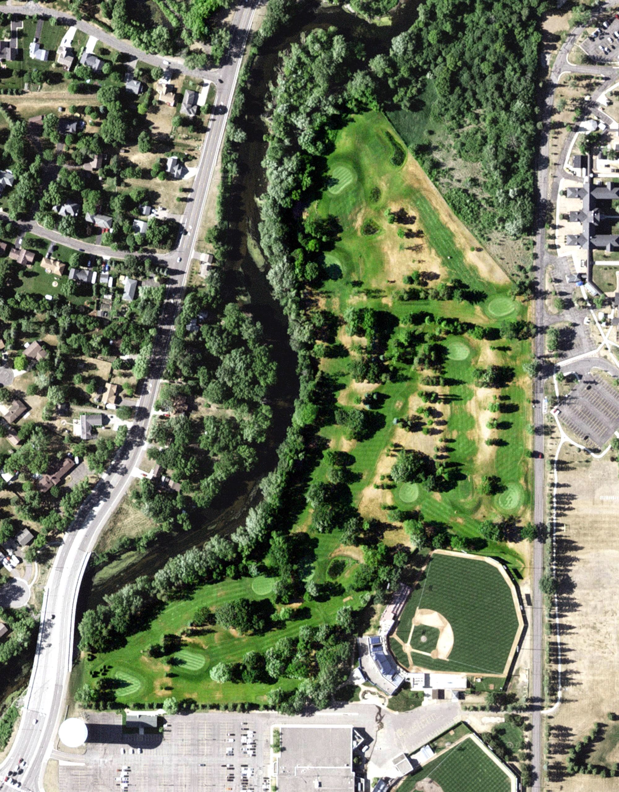 Aerial view of Veterans Golf Course, MN, with its hole routing marked