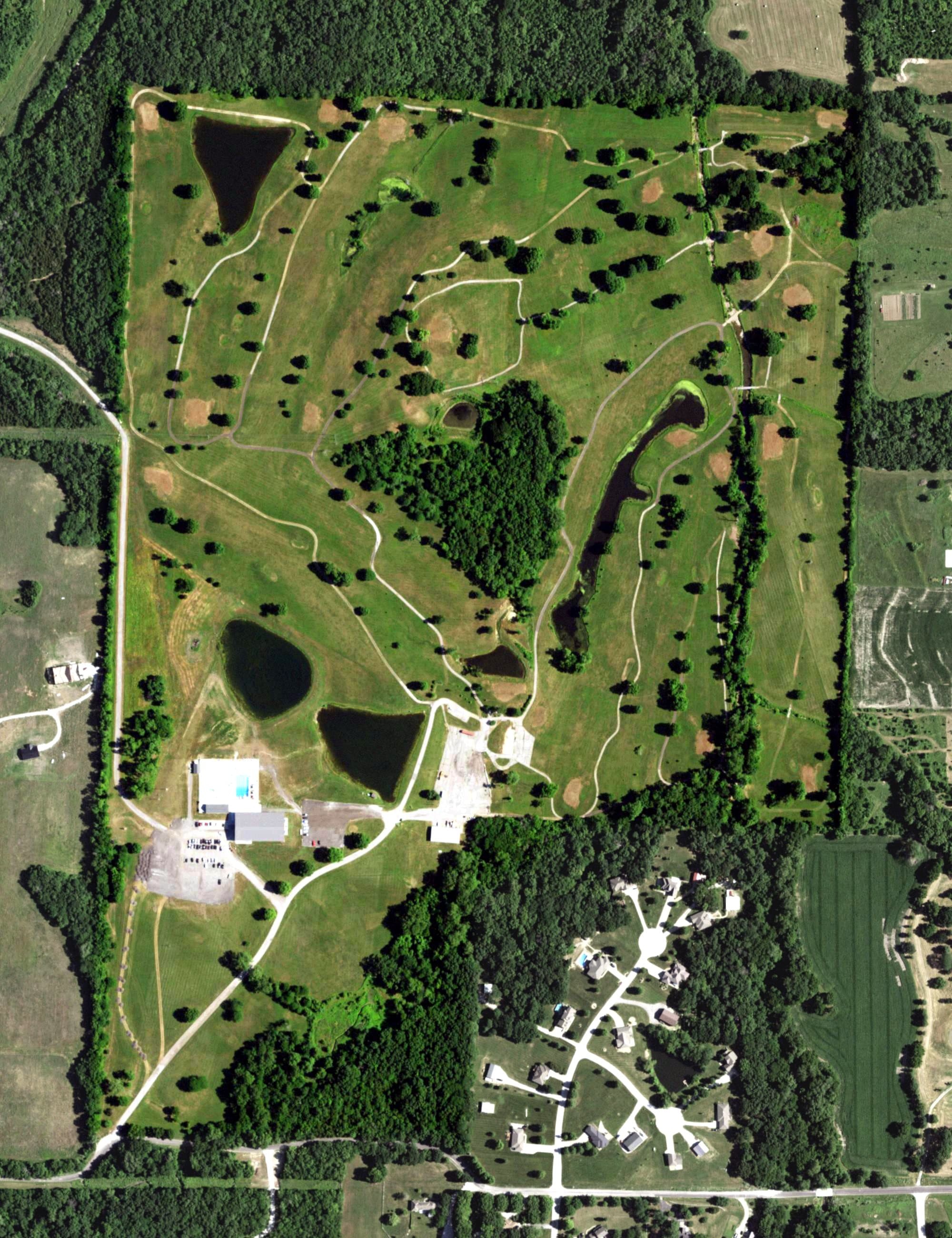 Aerial view of Bent Oak Park, MO, with its hole routing marked