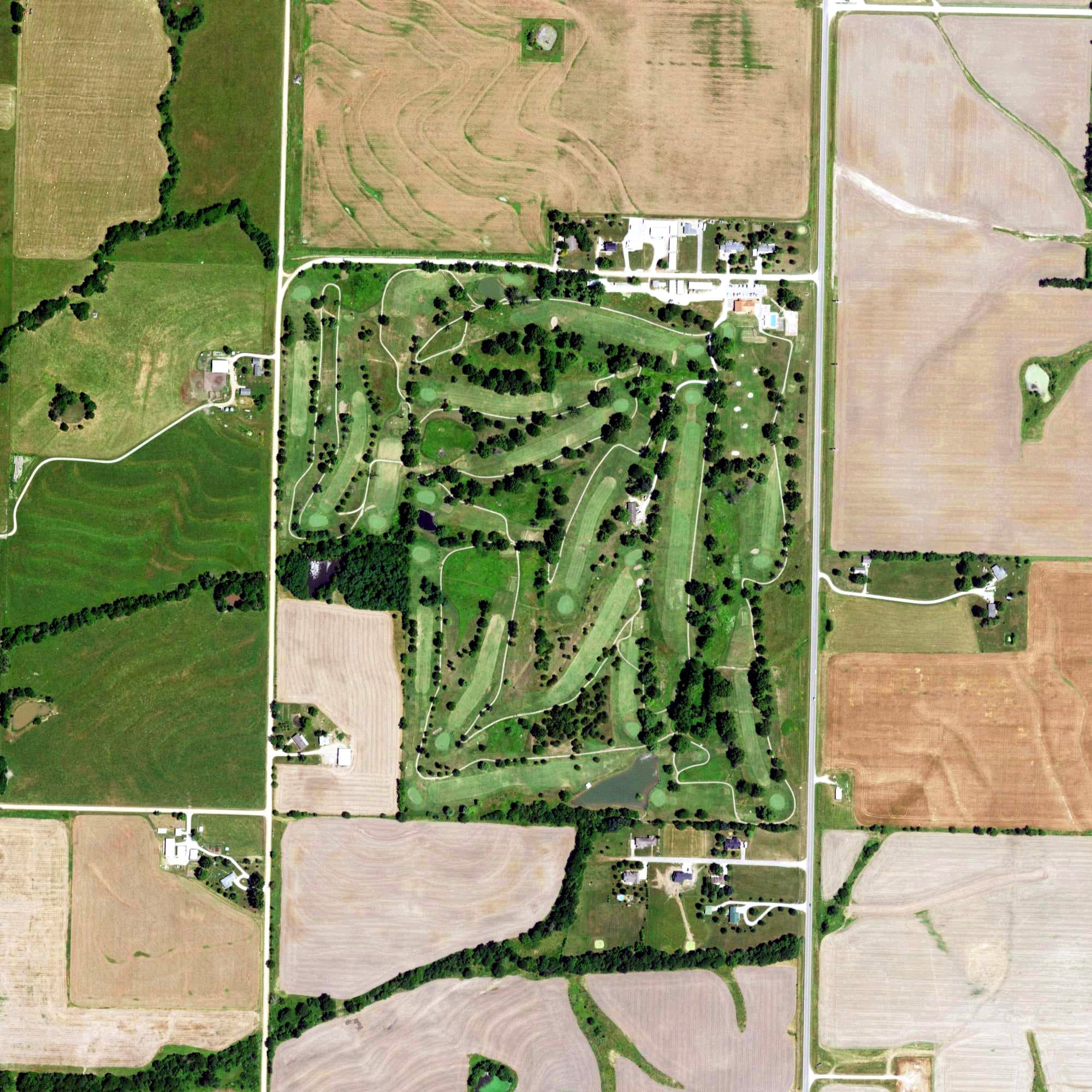 Aerial view of Rolling Hills Country Club, MO, with its hole routing marked