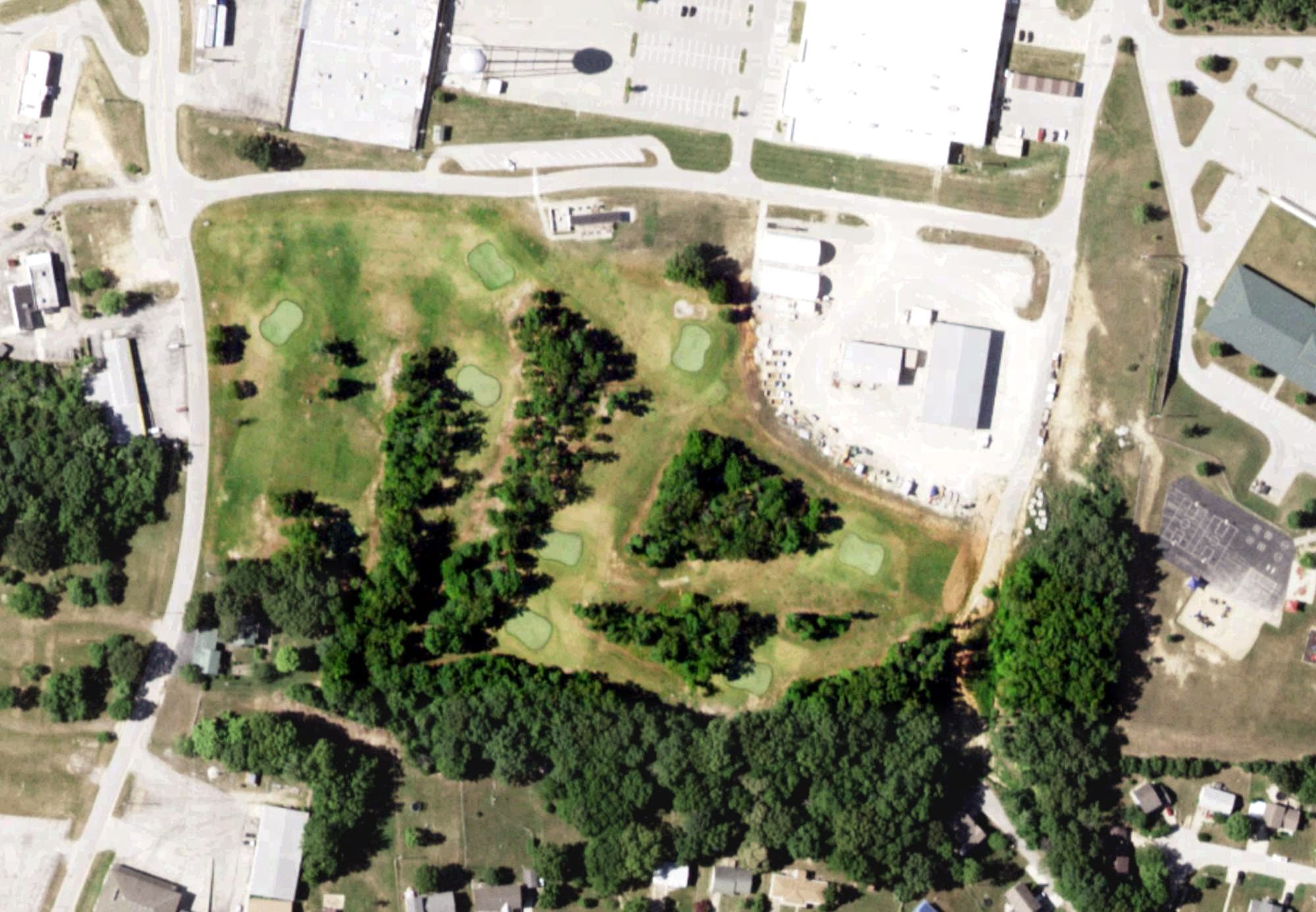 Aerial view of Saint Robert Golf Course, MO, with its hole routing marked