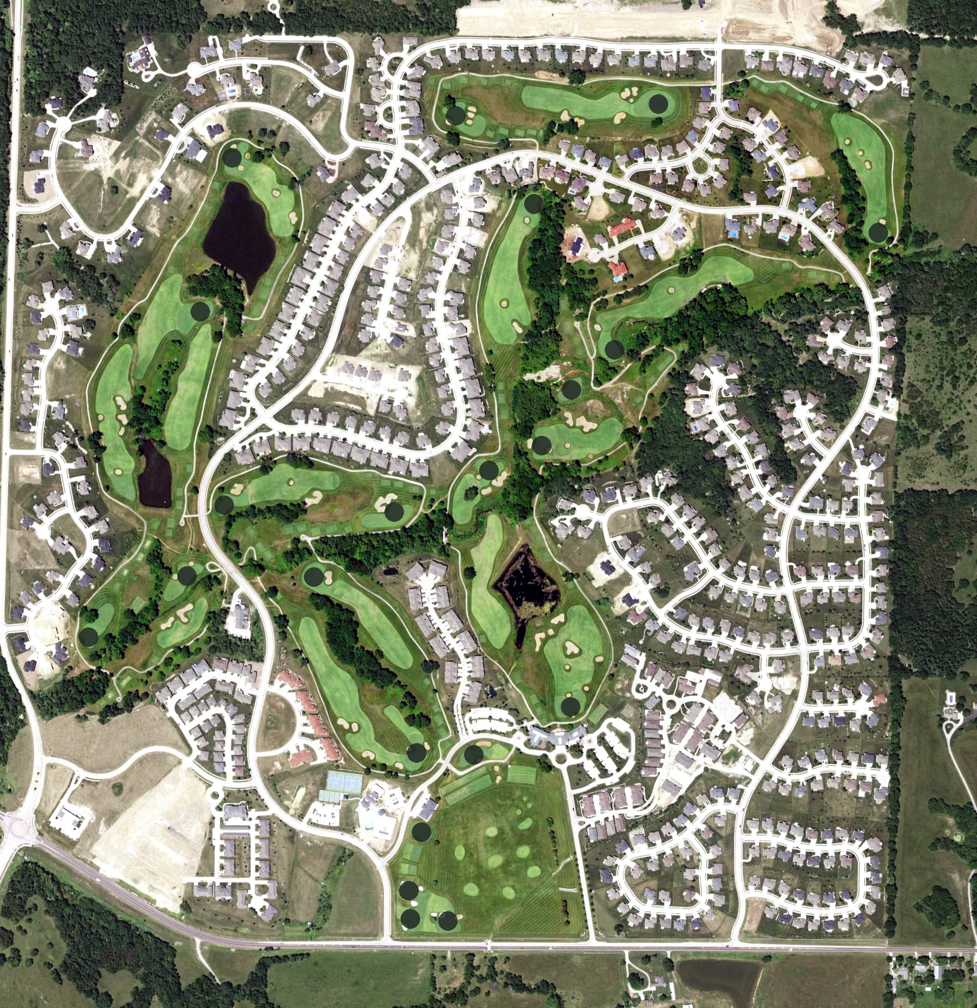 Aerial view of The Club at Old Hawthorne, MO, with its hole routing marked