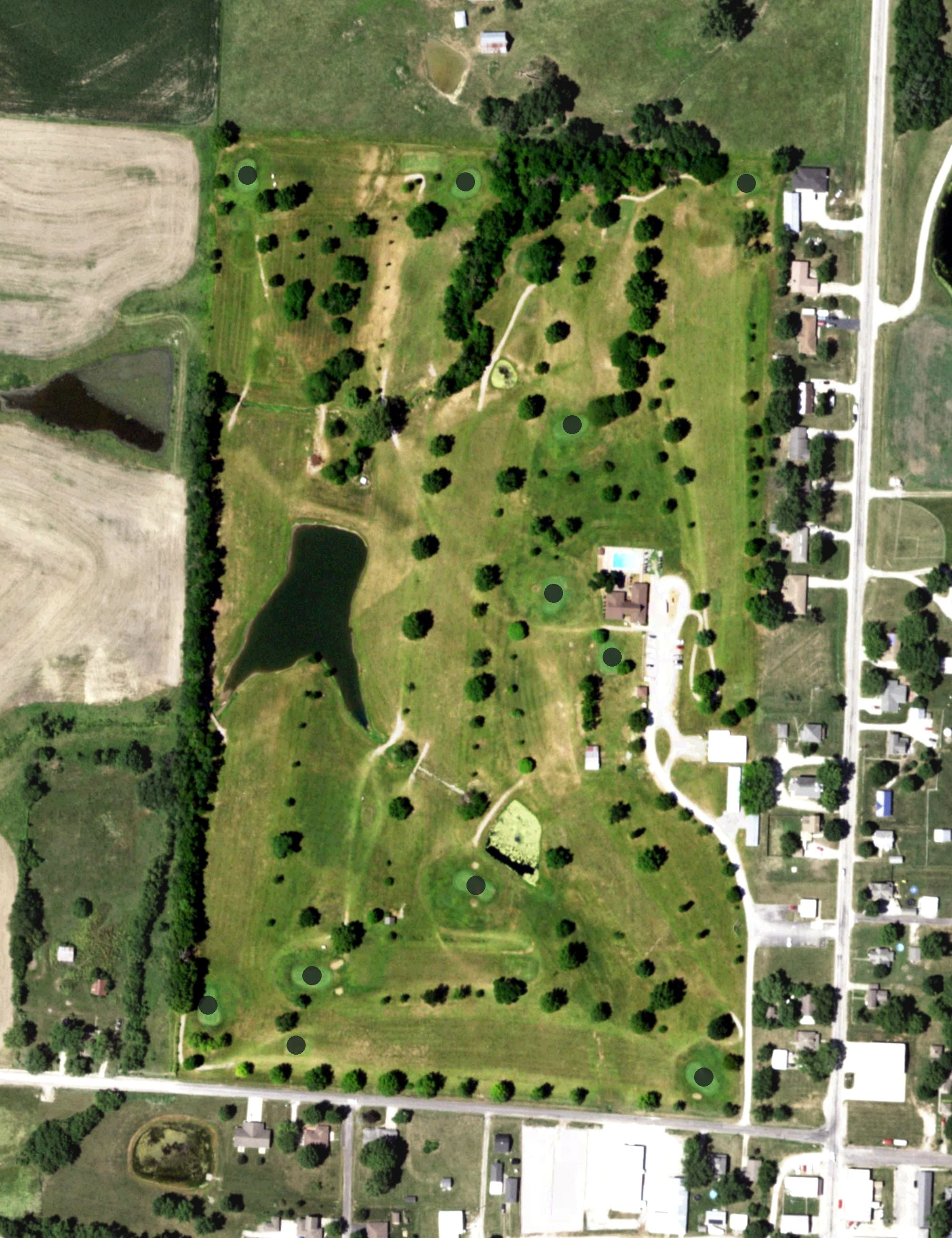 Aerial view of Tri-City Country Club, MO, with its hole routing marked