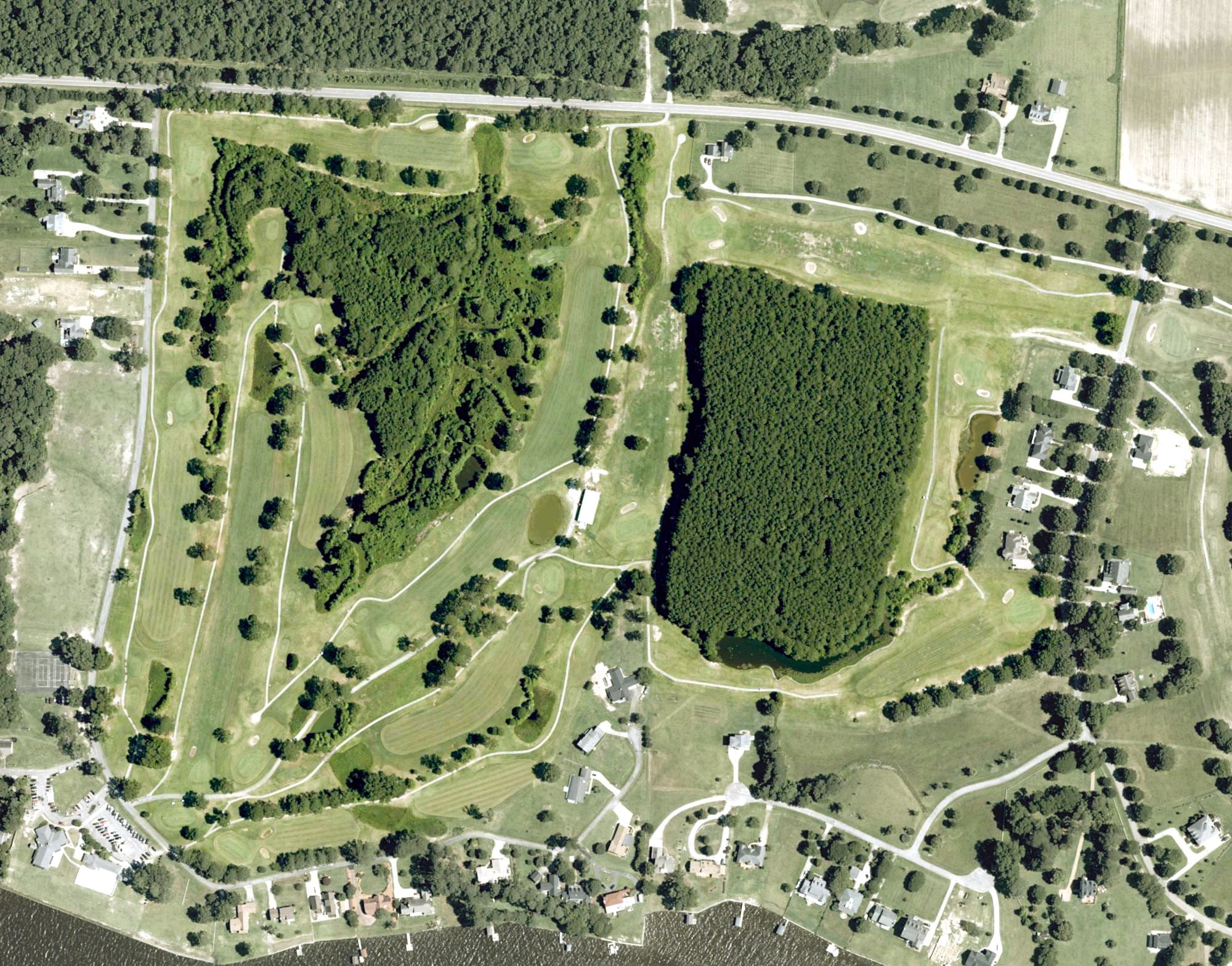 Aerial view of Chowan Golf and Country Club, NC, with its hole routing marked