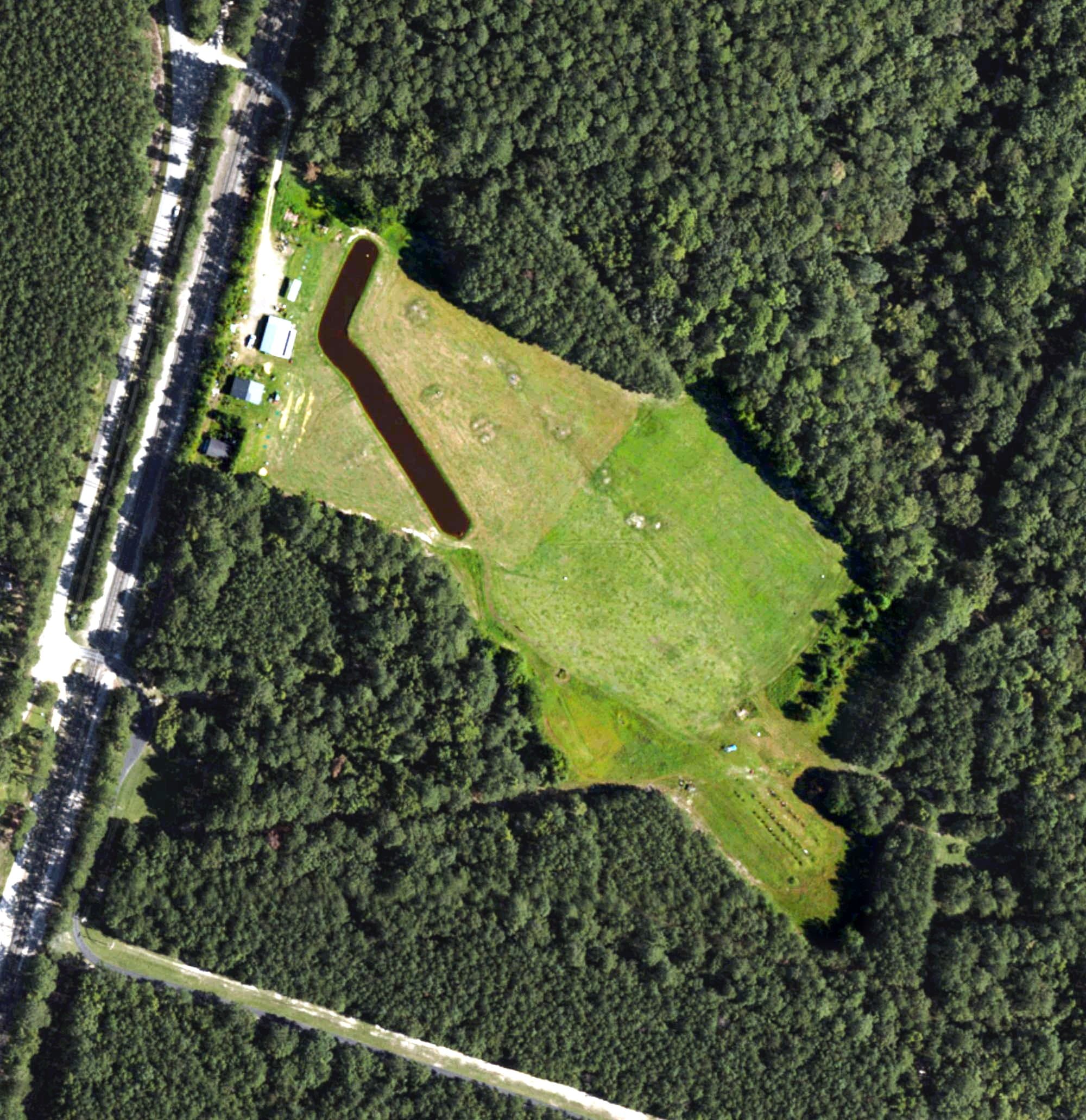 Aerial view of Golf Range & Pro Shop, NC, with its hole routing marked