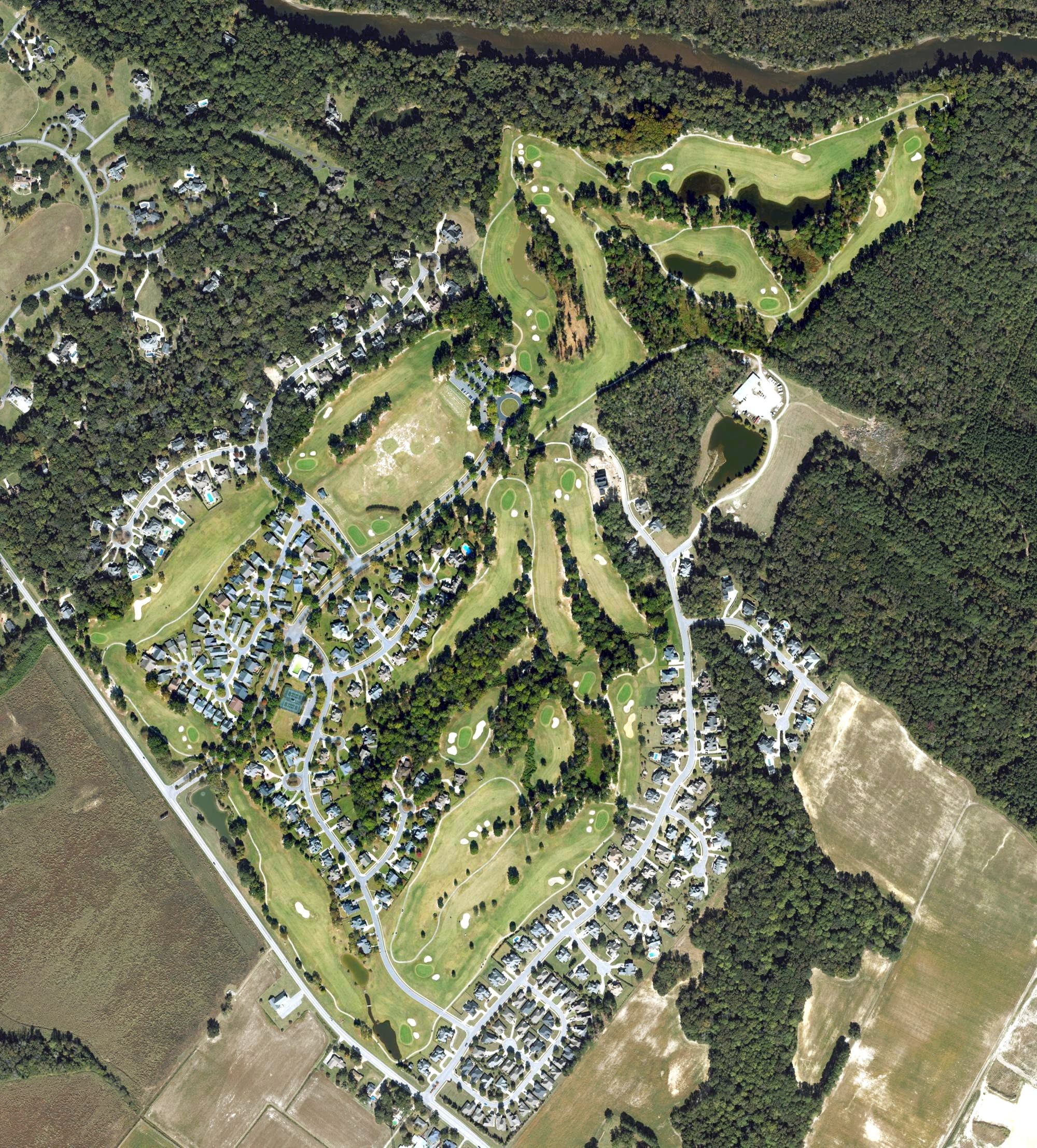 Aerial view of Ironwood Golf & Country Club, NC, with its hole routing marked