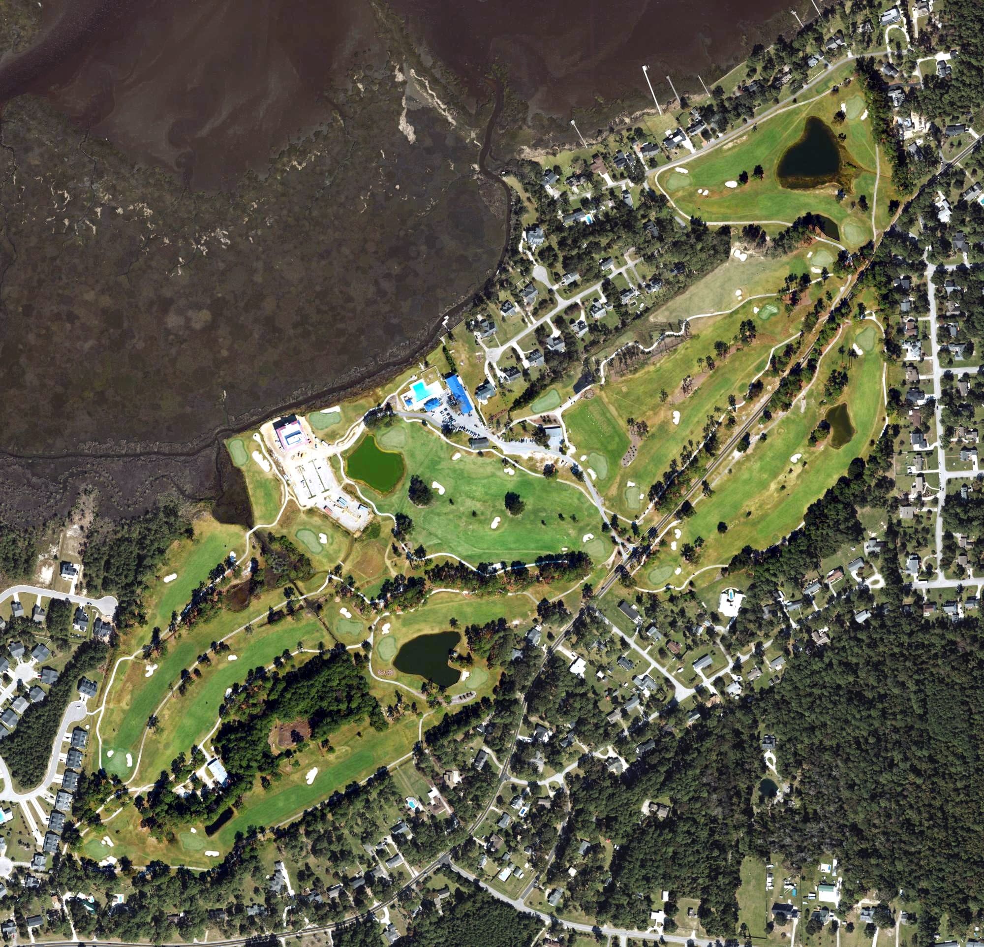 Aerial view of Morehead City Country Club, NC, with its hole routing marked