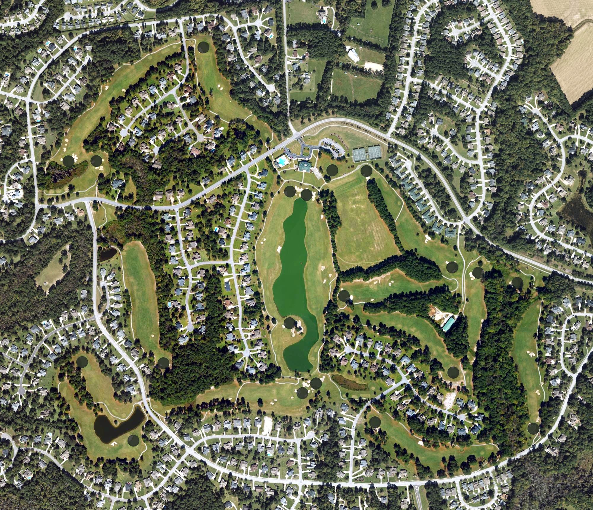 Aerial view of Taberna Country Club, NC, with its hole routing marked