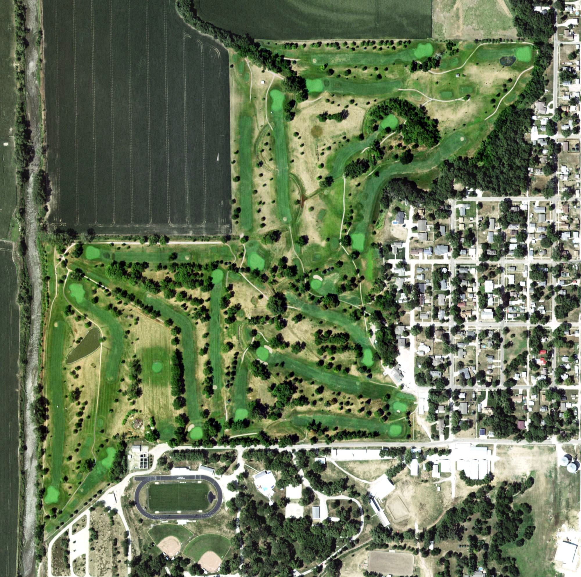 Aerial view of Oakland Golf Club, NE, with its hole routing marked