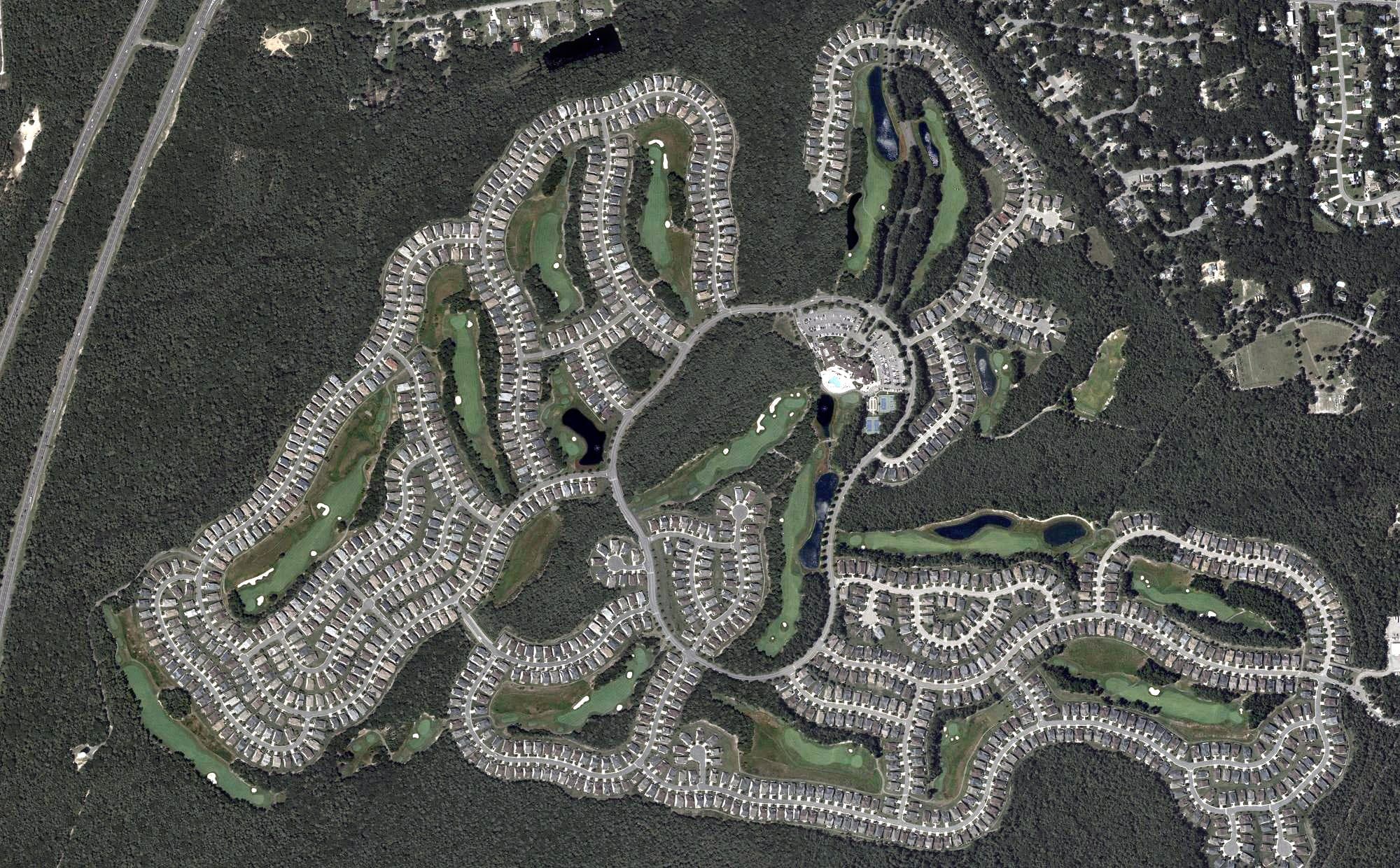 Aerial view of Arthur Hills Championship Course, NJ, with its hole routing marked