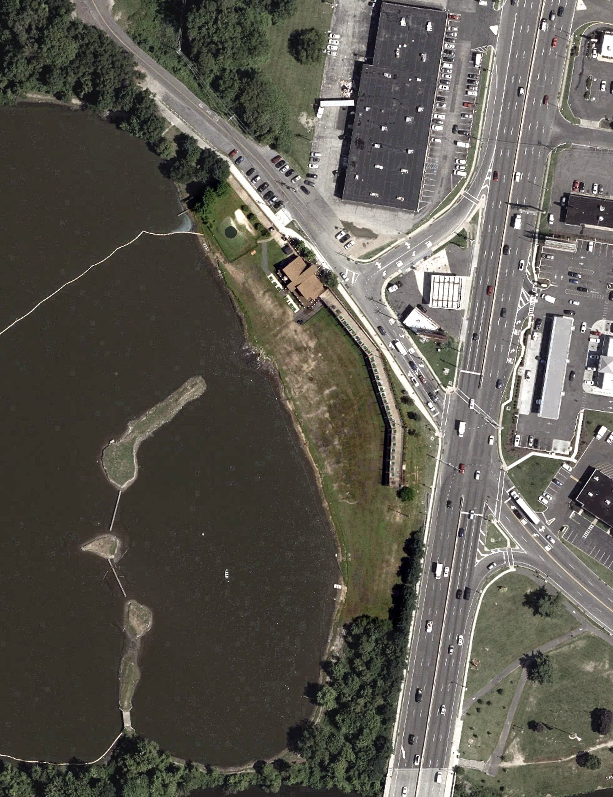 Aerial view of Cooper River Driving Range, NJ, with its hole routing marked