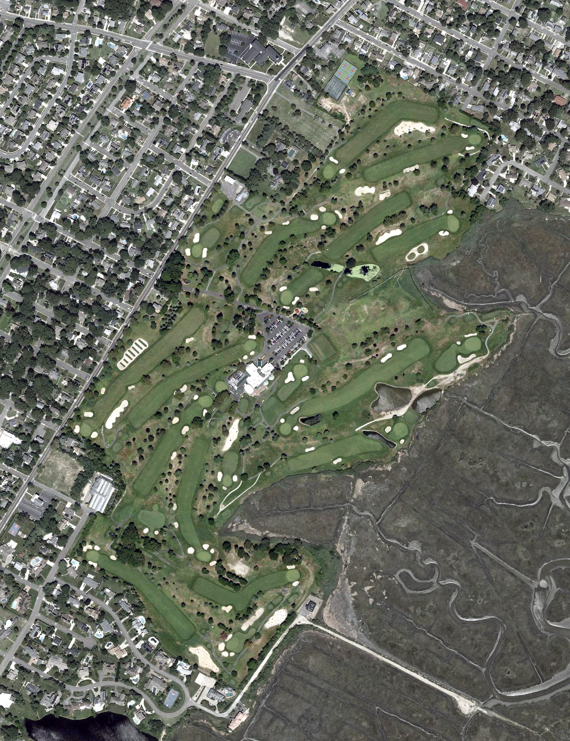 Aerial view of Linwood Country Club, NJ, with its hole routing marked