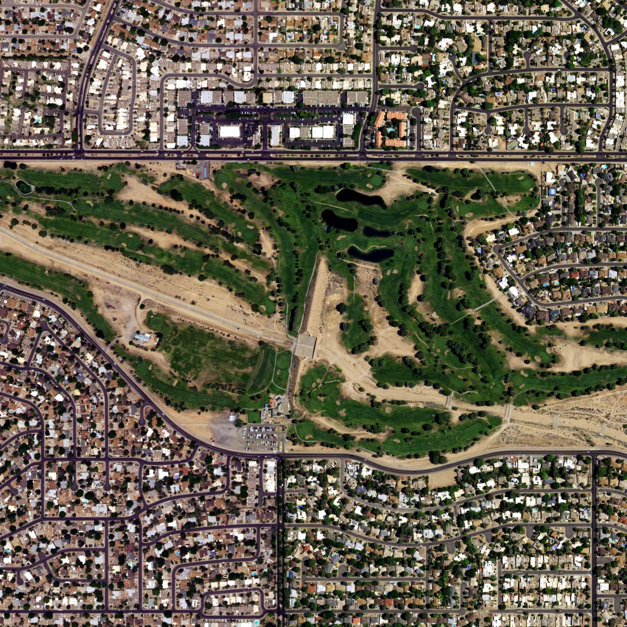 Aerial view of Arroyo Del Oso Golf Course, NM, with its hole routing marked