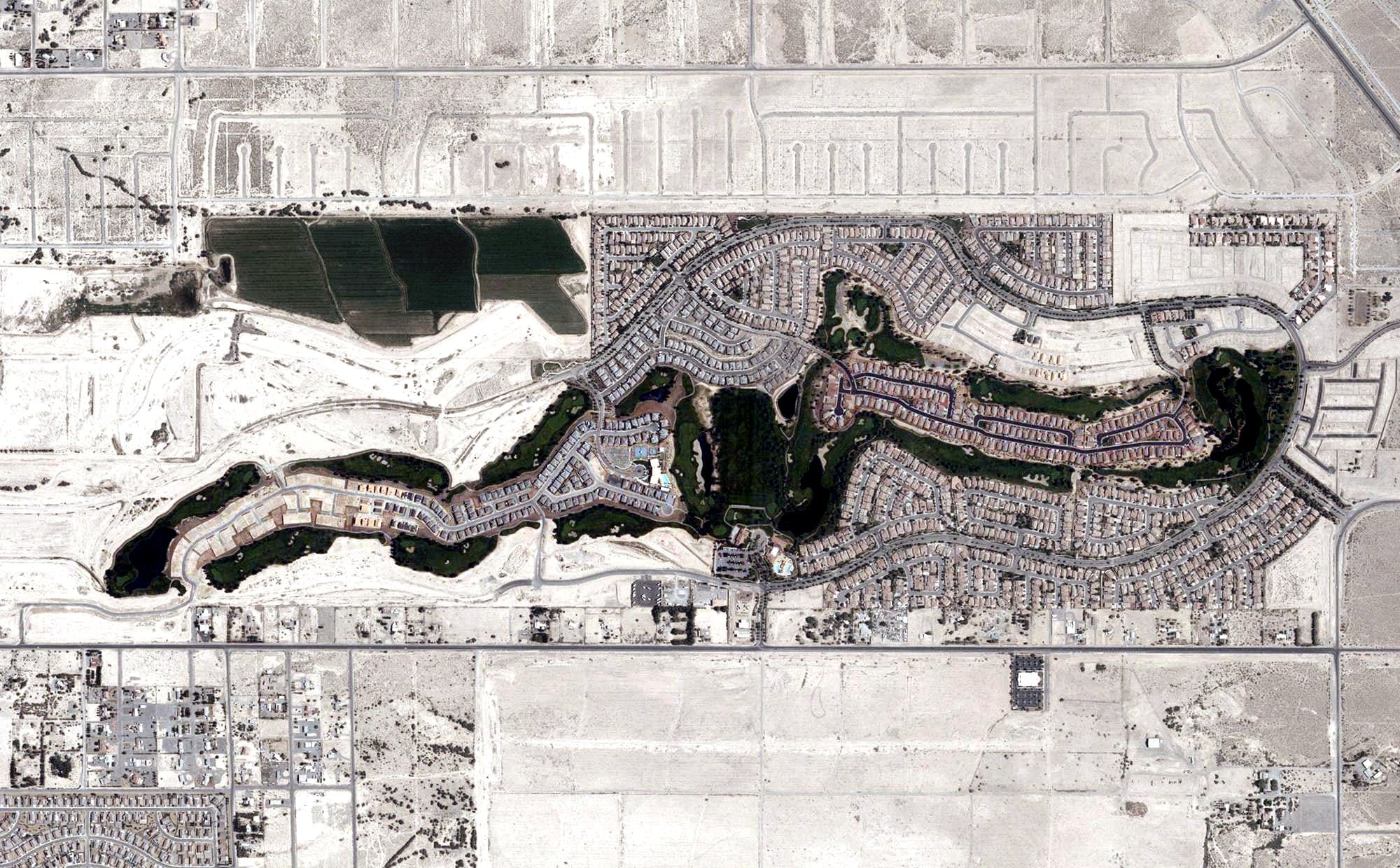 Aerial view of Mountain Falls Golf Club, NV, with its hole routing marked