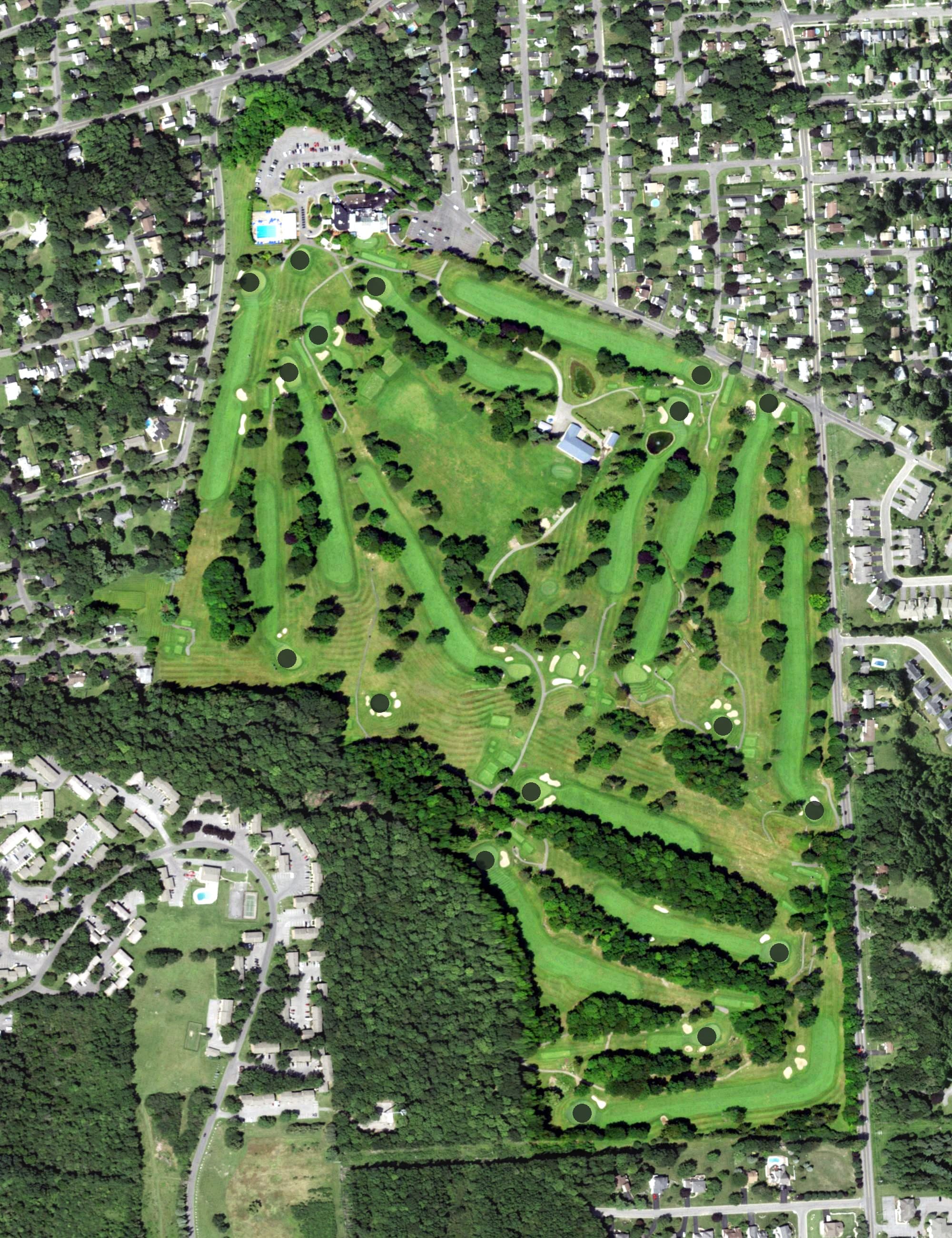 Aerial view of Bellevue Golf and Country Club, NY, with its hole routing marked