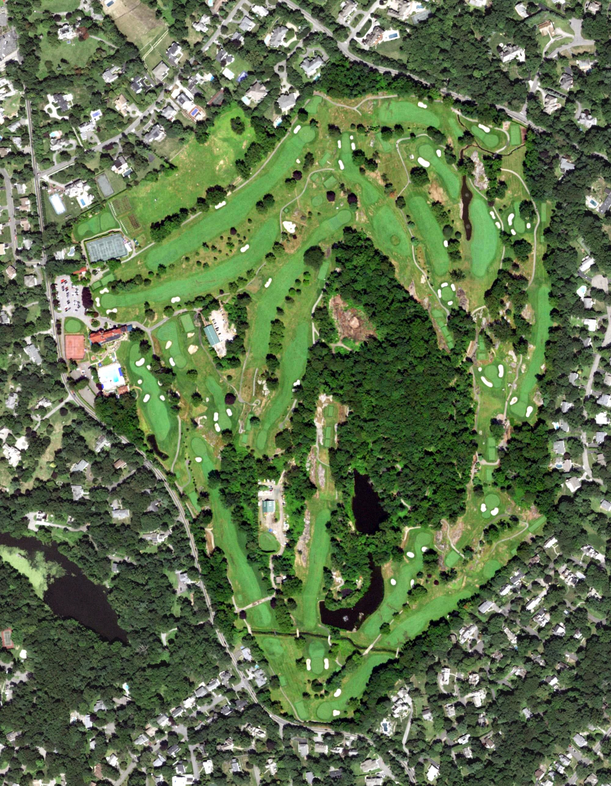 Aerial view of Bonnie Briar Country Club, NY, with its hole routing marked