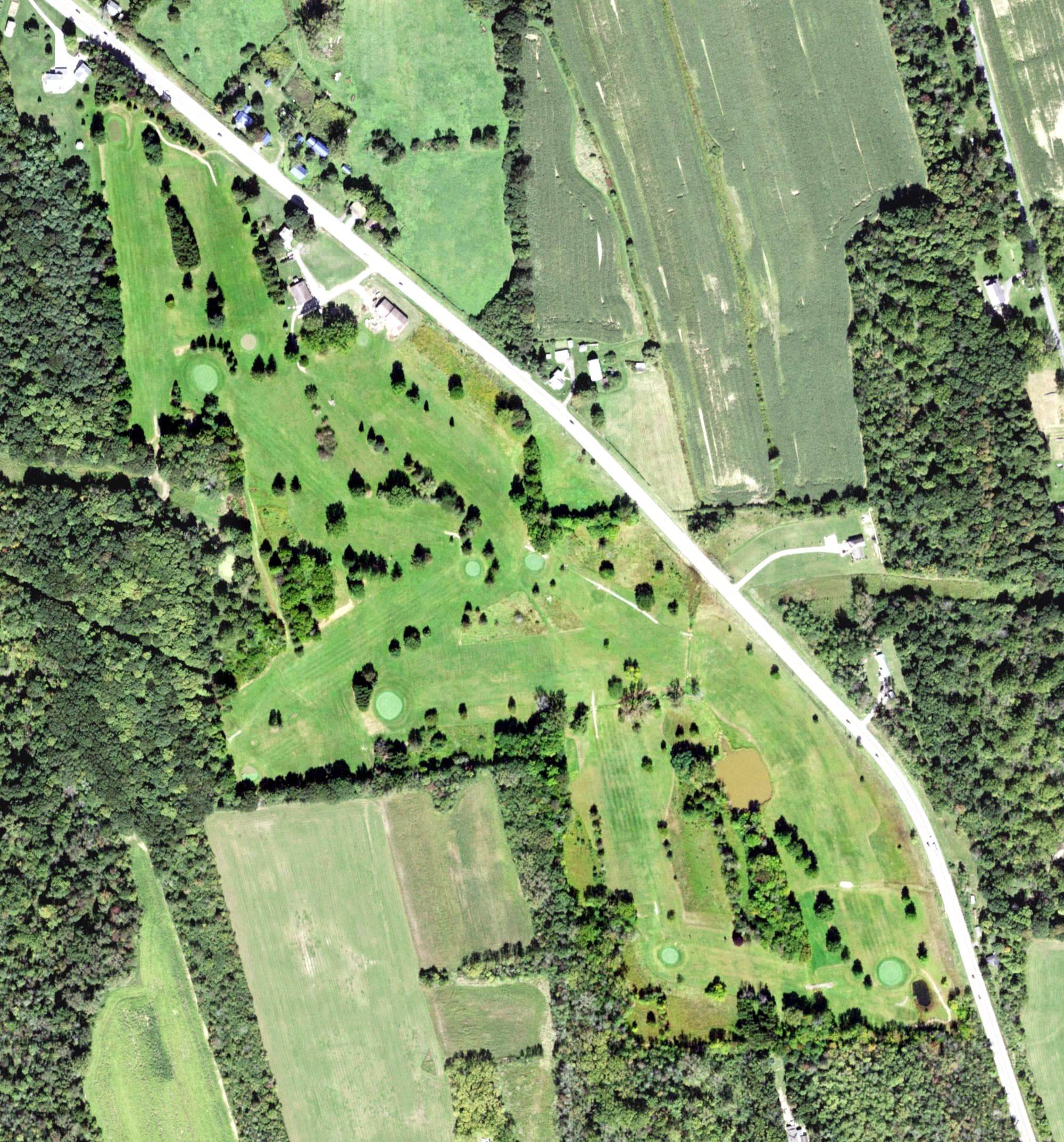 Aerial view of Indian Head Golf Course, NY, with its hole routing marked