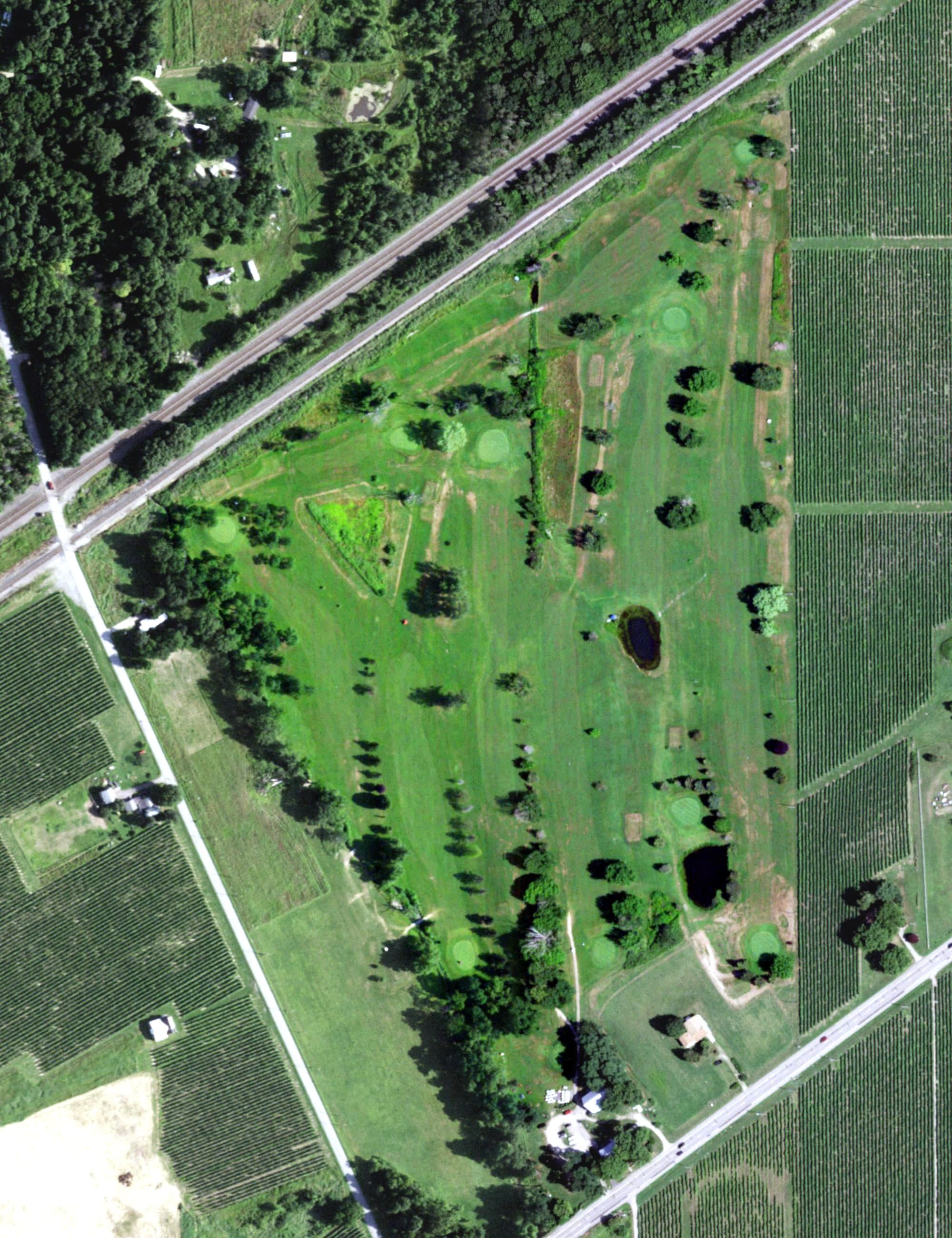 Aerial view of Pinehurst Golf Club, NY, with its hole routing marked