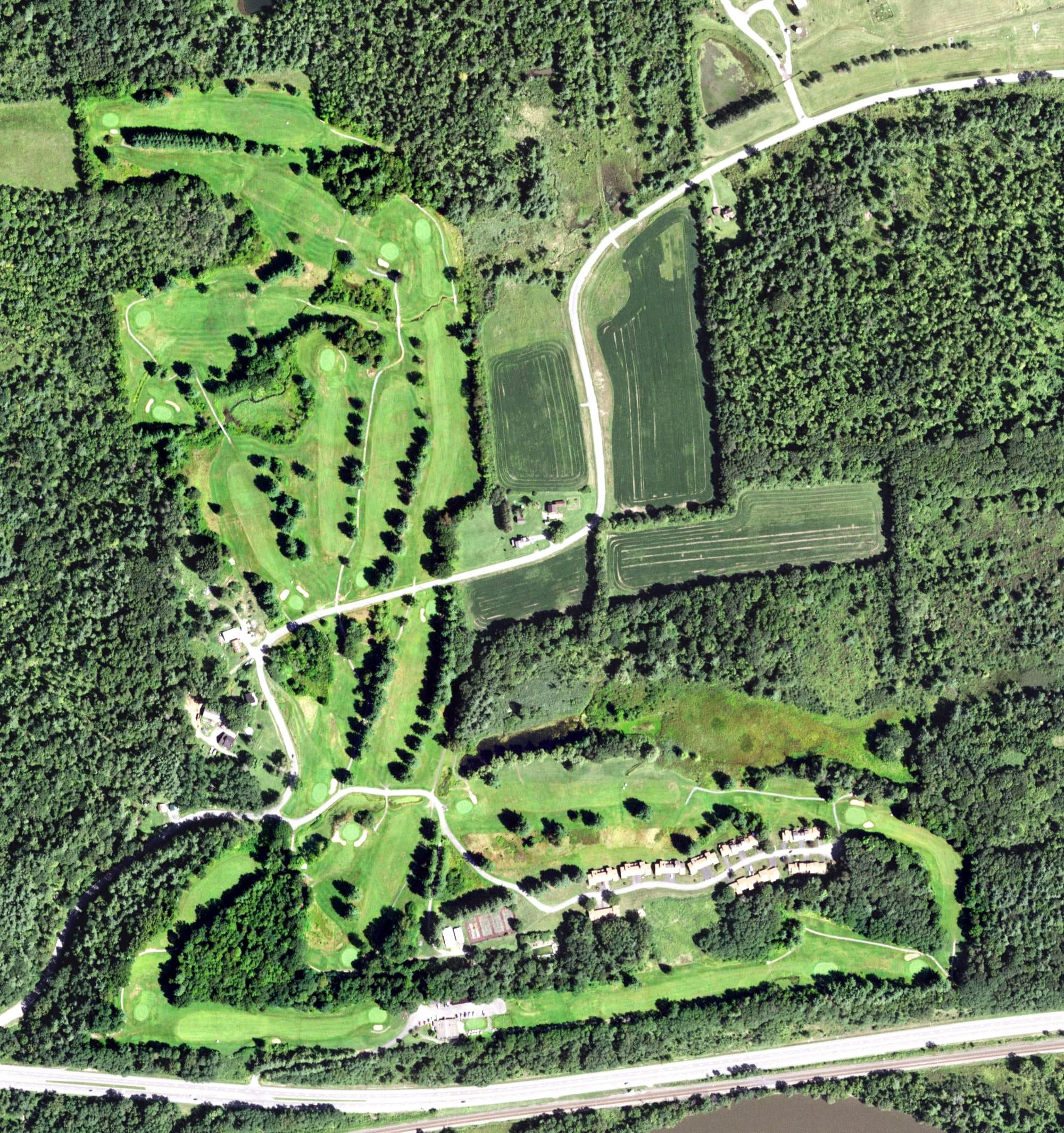 Aerial view of Rolling Hills Country Club, NY, with its hole routing marked