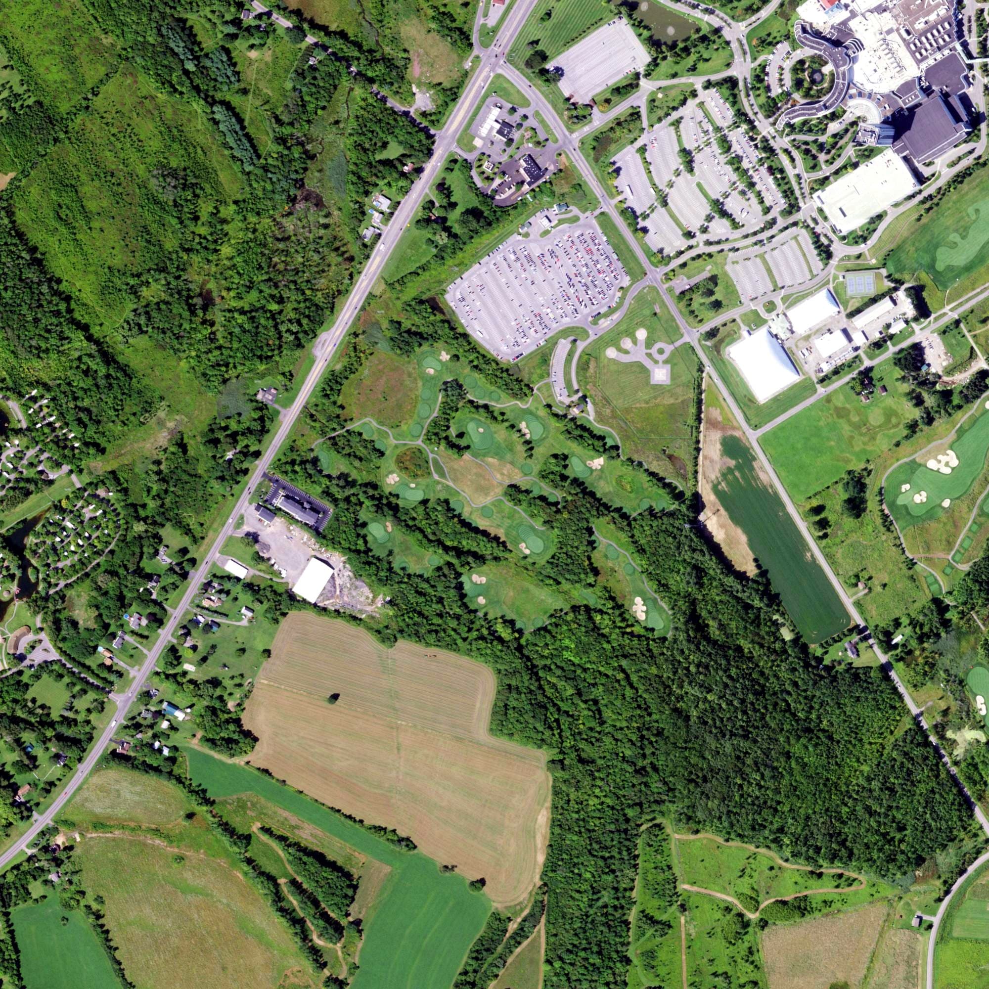 Aerial view of Sandstone Hollow, NY, with its hole routing marked