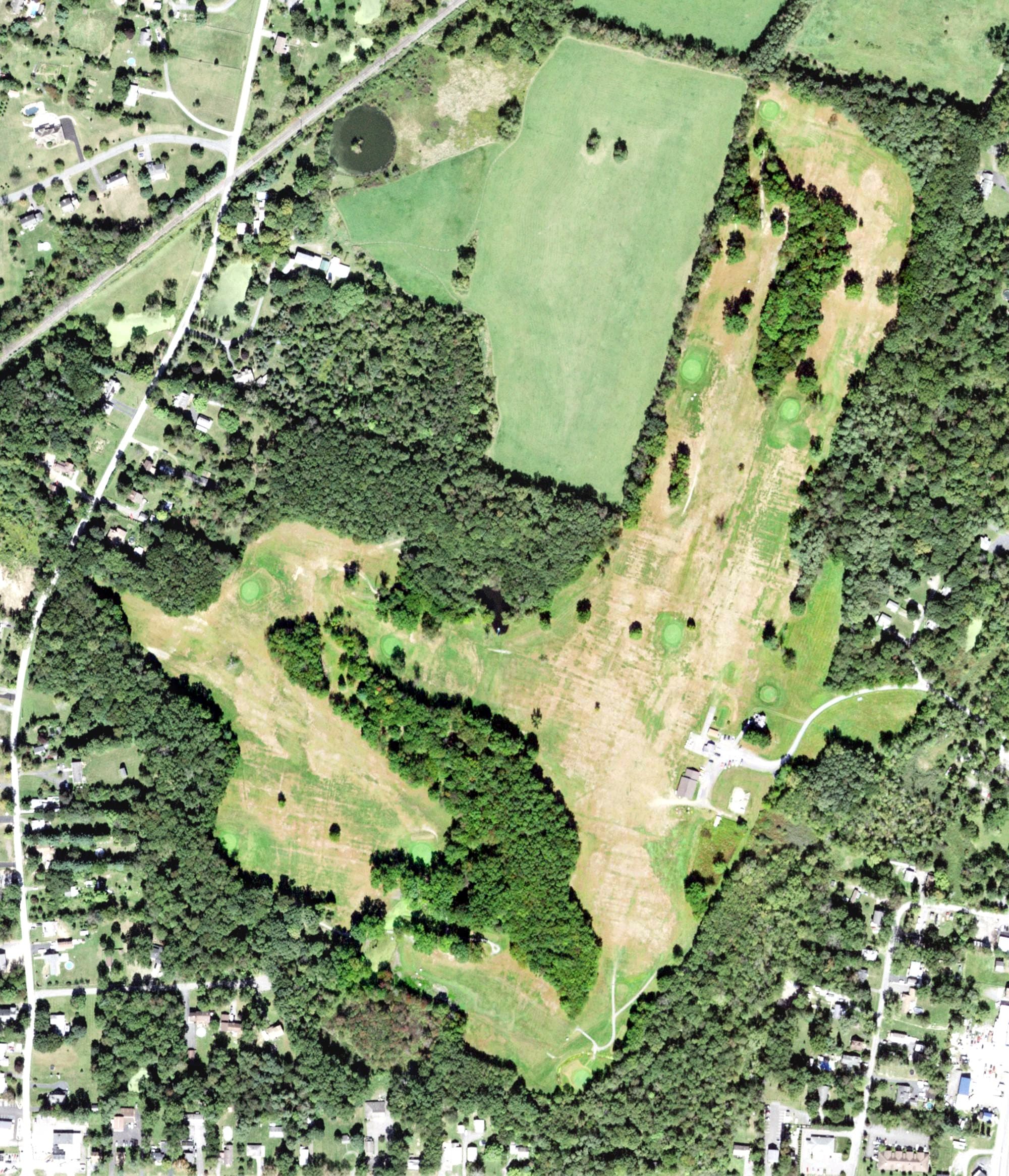 Aerial view of Scott's Corners Golf Course, NY, with its hole routing marked