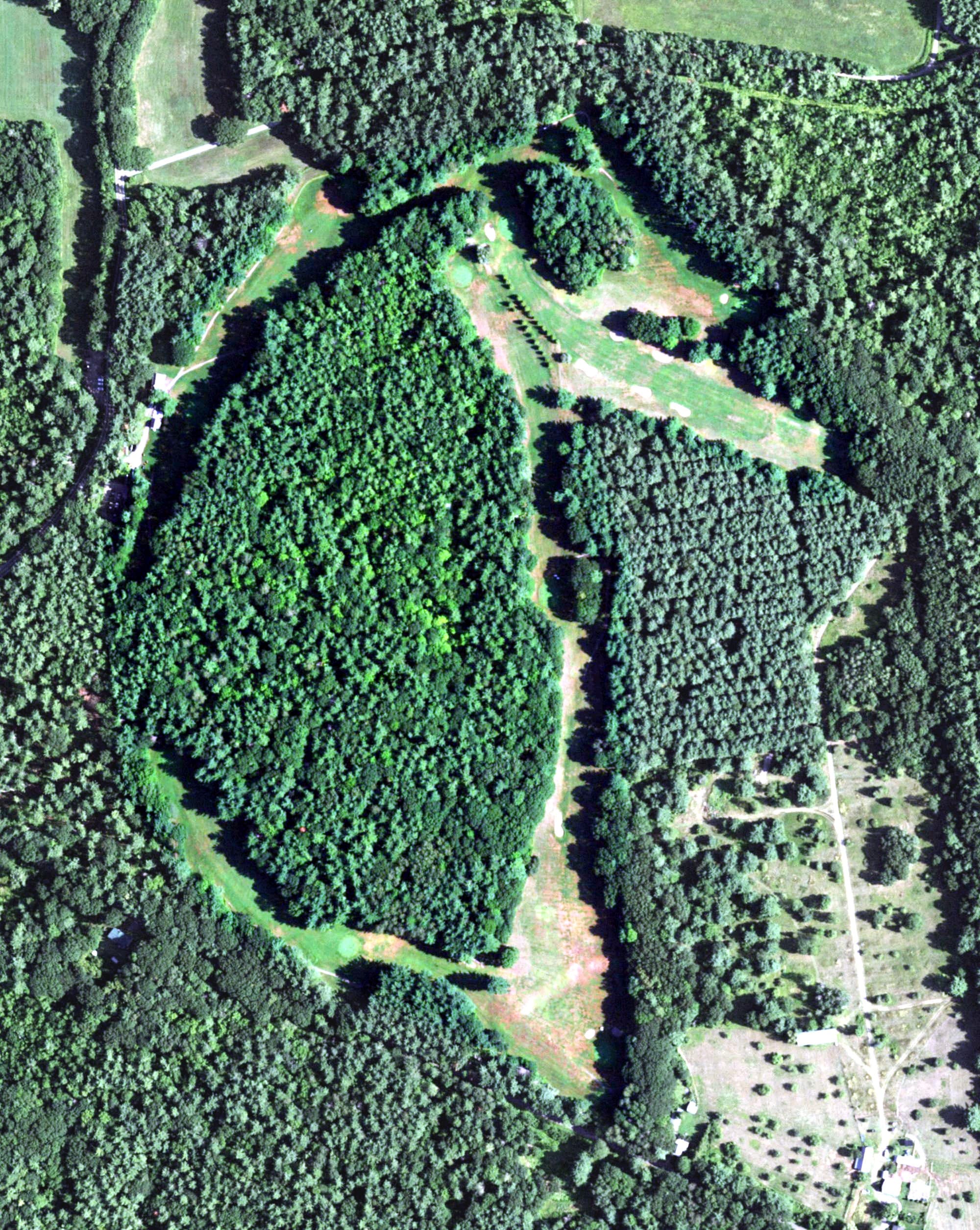 Aerial view of Willsboro Golf Course, NY, with its hole routing marked