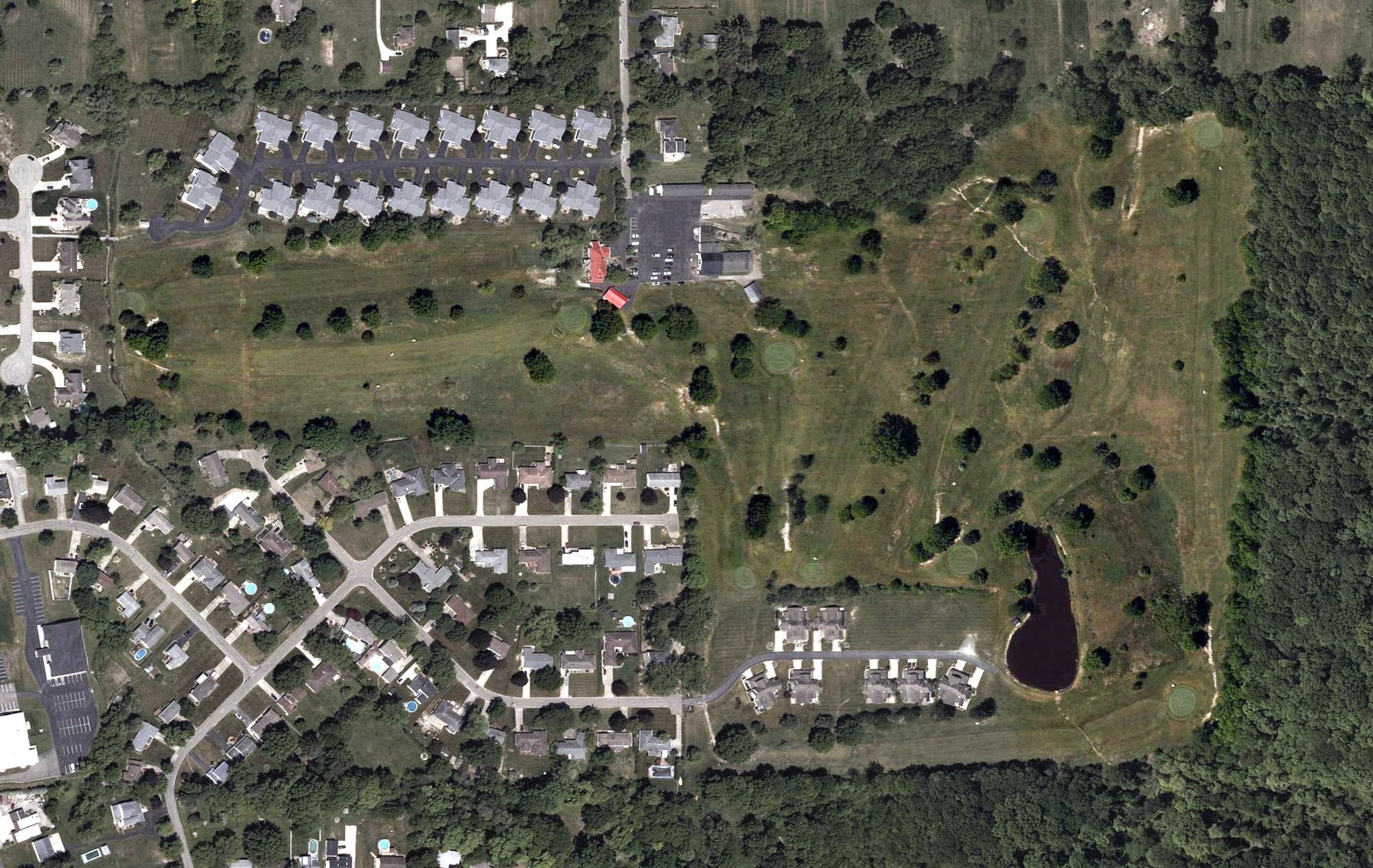 Aerial view of Clovercrest Golf Course, OH, with its hole routing marked