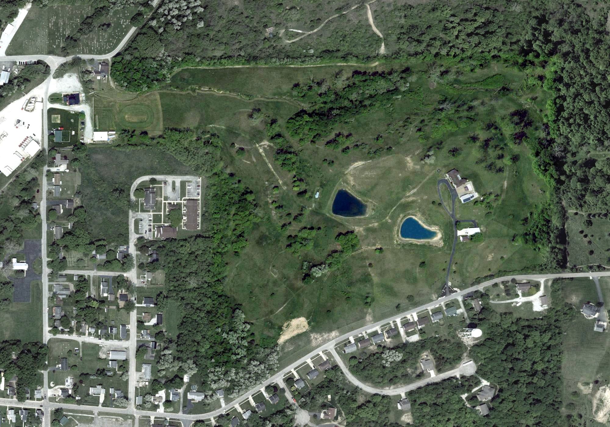 Aerial view of Country Side Golf Club, OH, with its hole routing marked
