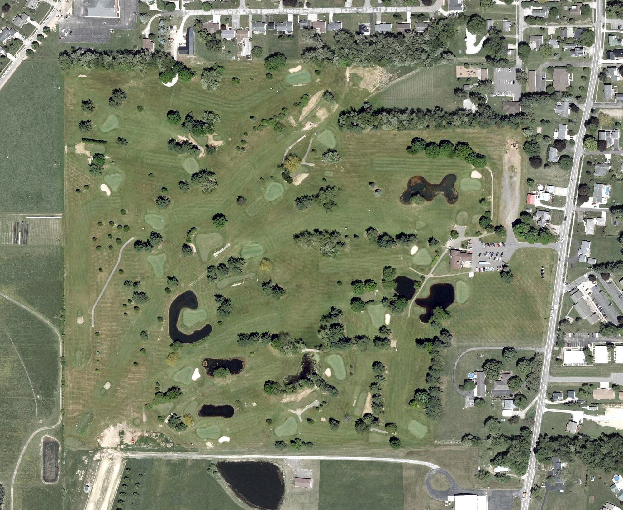 Aerial view of Little Apple Golf Course, OH, with its hole routing marked
