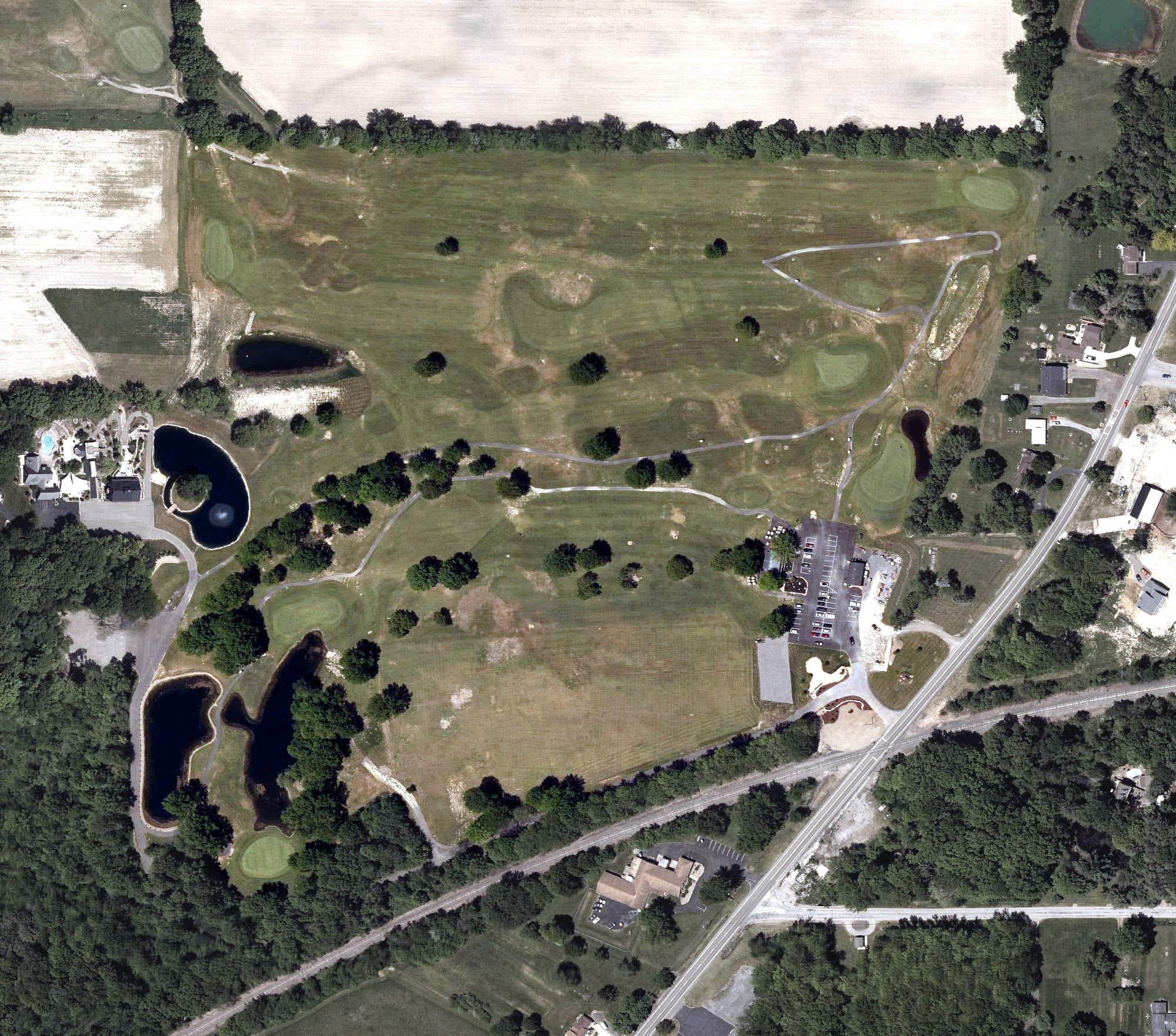 Aerial view of The Links by the Tracks, OH, with its hole routing marked