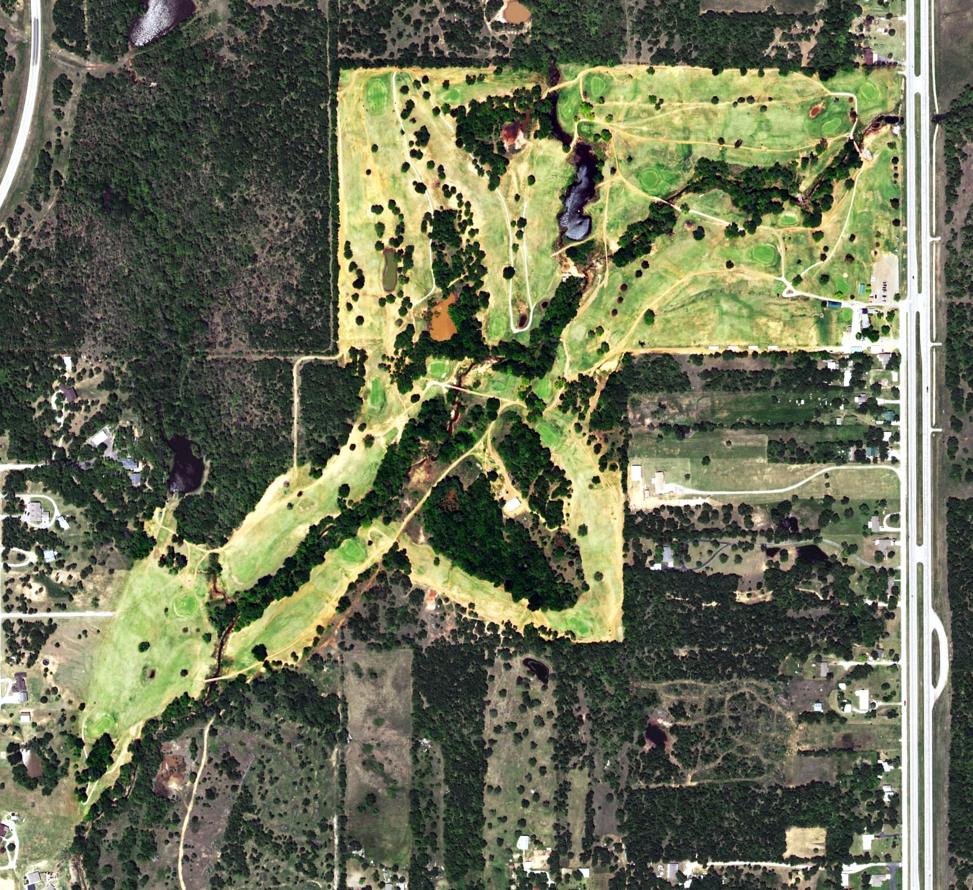 Aerial view of Twin Oaks Golf Club, OK, with its hole routing marked
