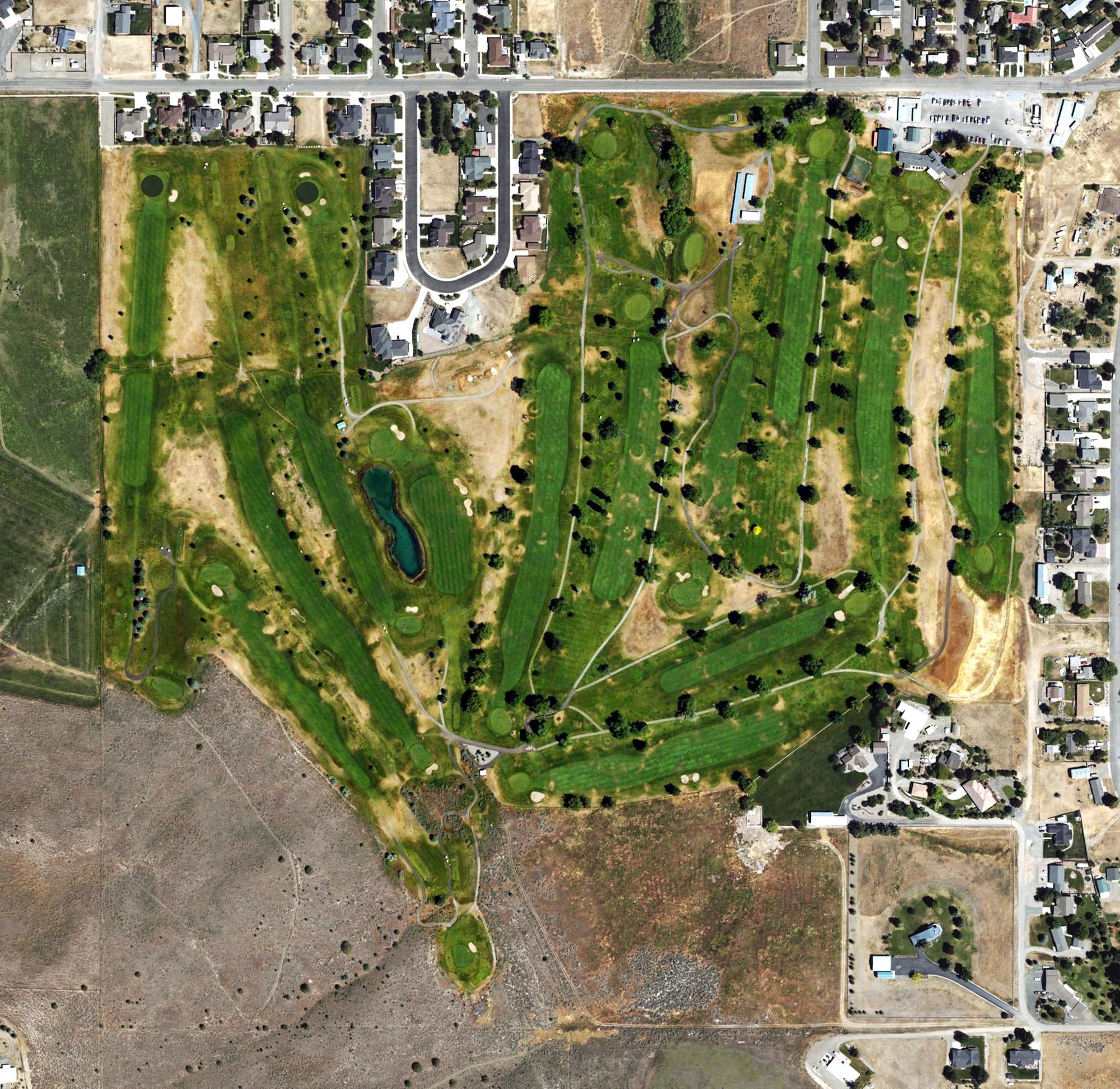 Aerial view of Baker City Golf Club, OR, with its hole routing marked